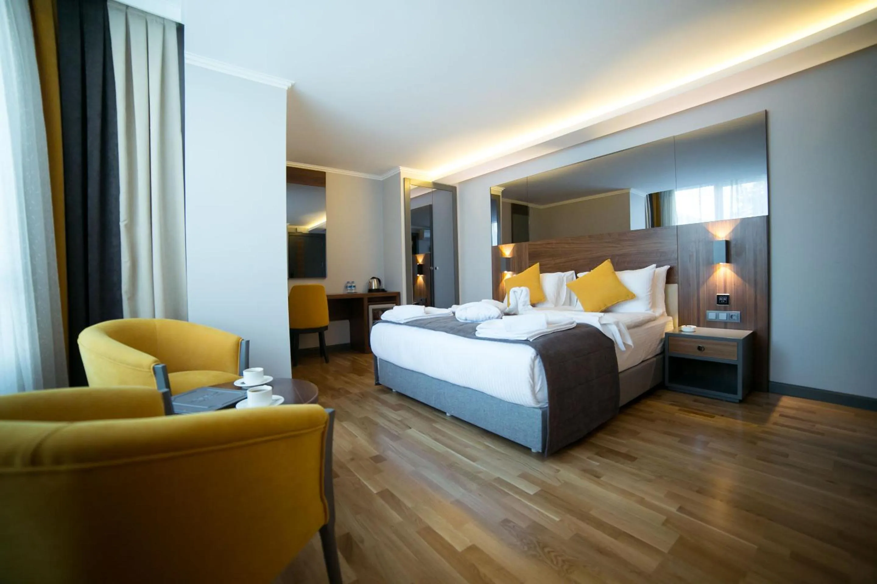 Other, Bed in Ankacity Suit Flat