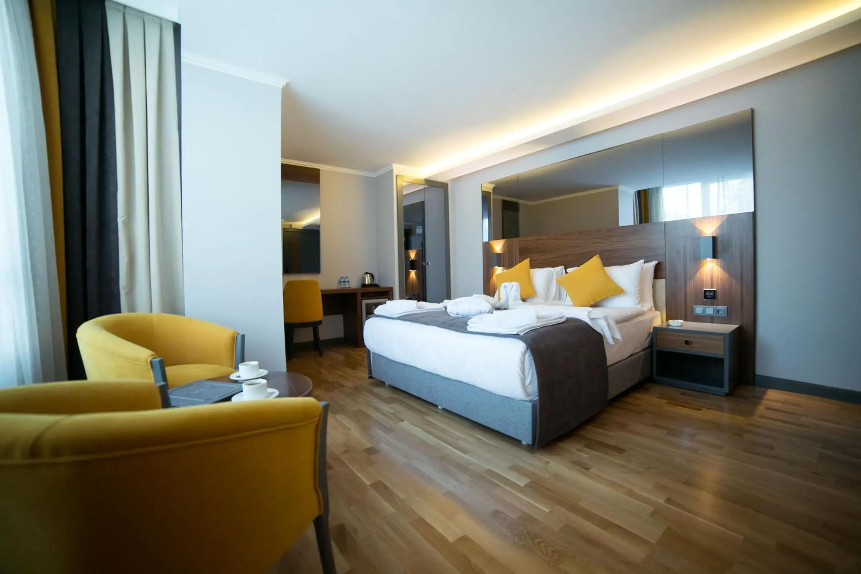 Corner Suite with Spa Bath in Ankacity Suit Flat Corner Suite with Spa Bath in Ankacity Suit Flat