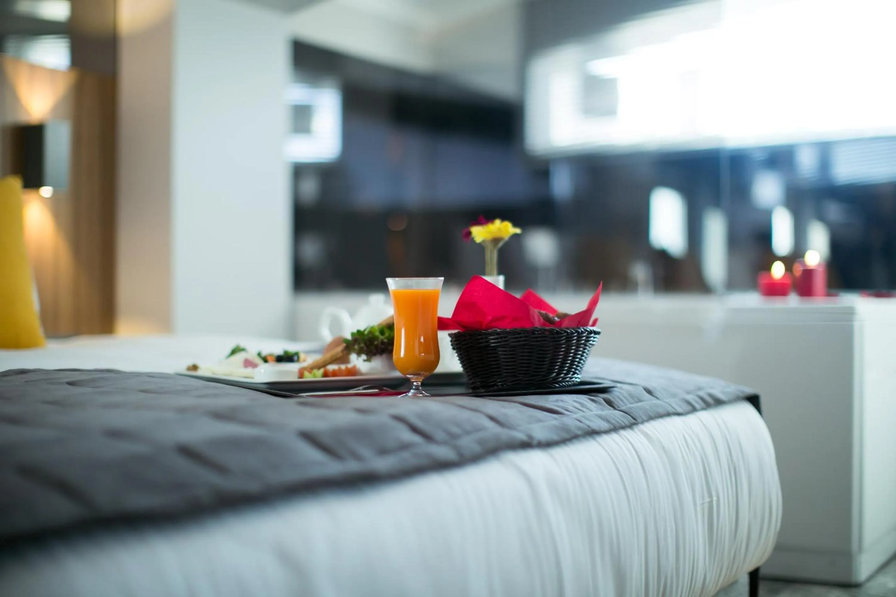 Food close-up in Ankacity Suit Flat