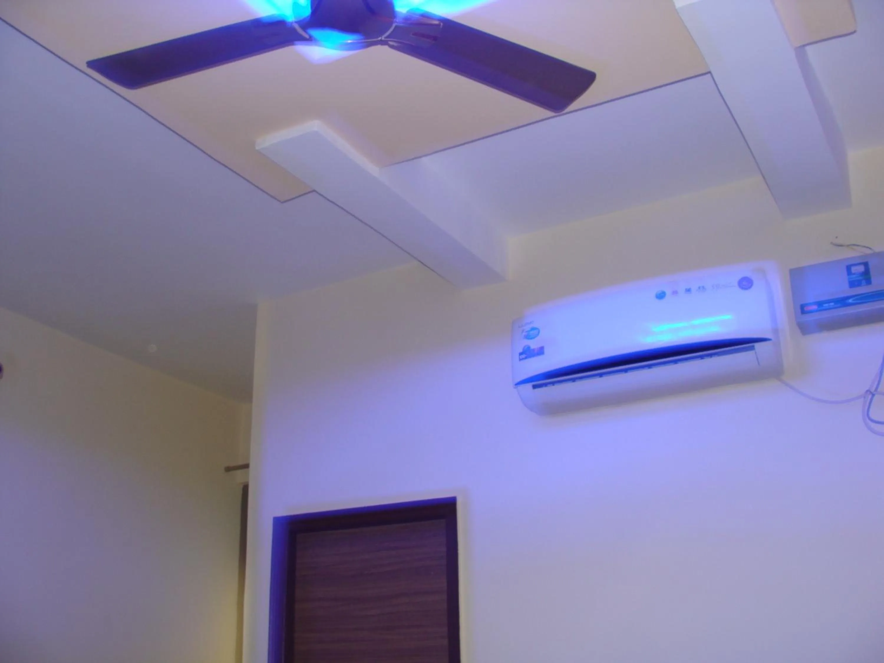 Area and facilities in Hotel Abhinandan Grand