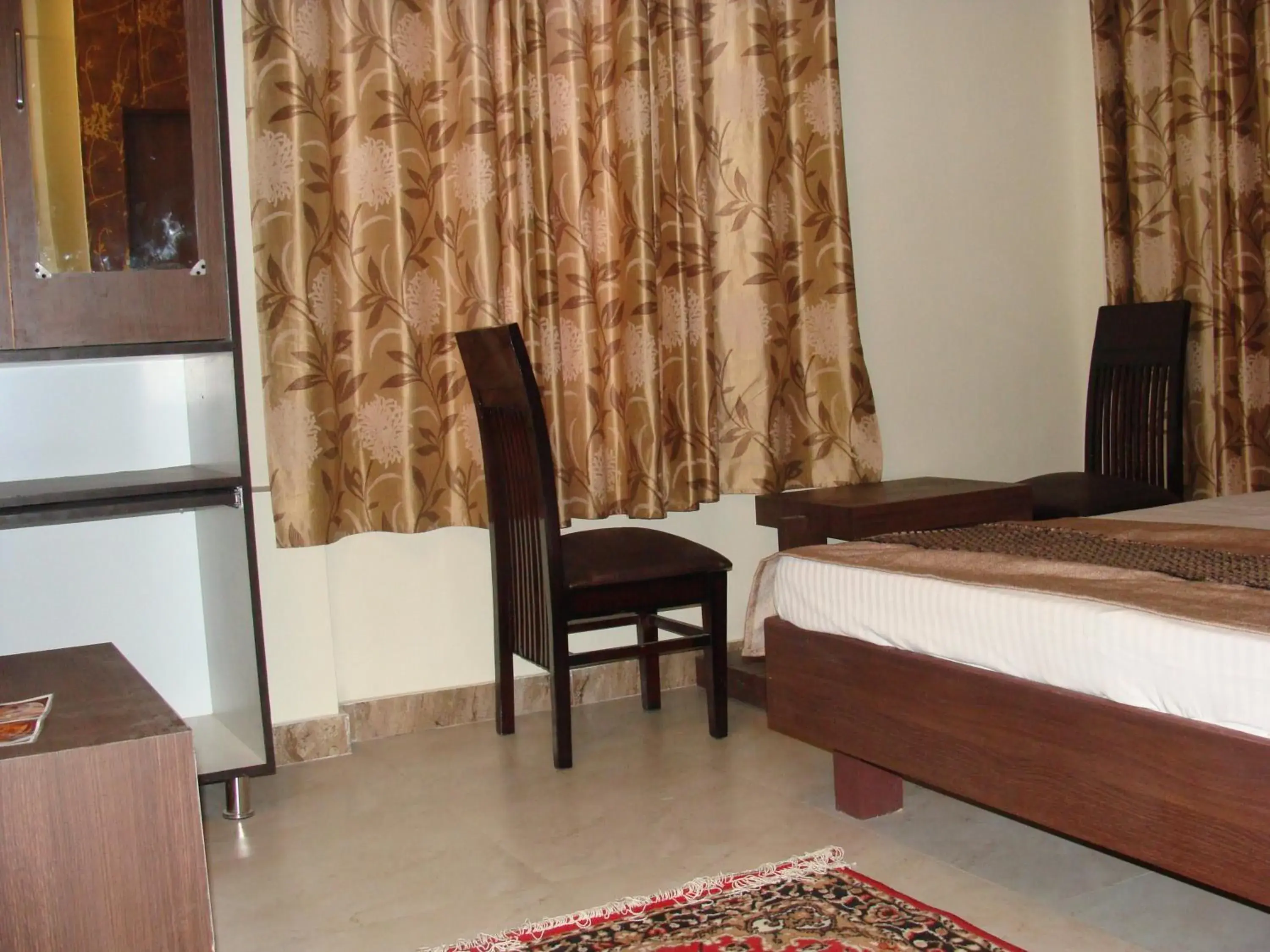 Superior King Room - single occupancy in Hotel Abhinandan Grand Superior King Room - single occupancy in Hotel Abhinandan Grand