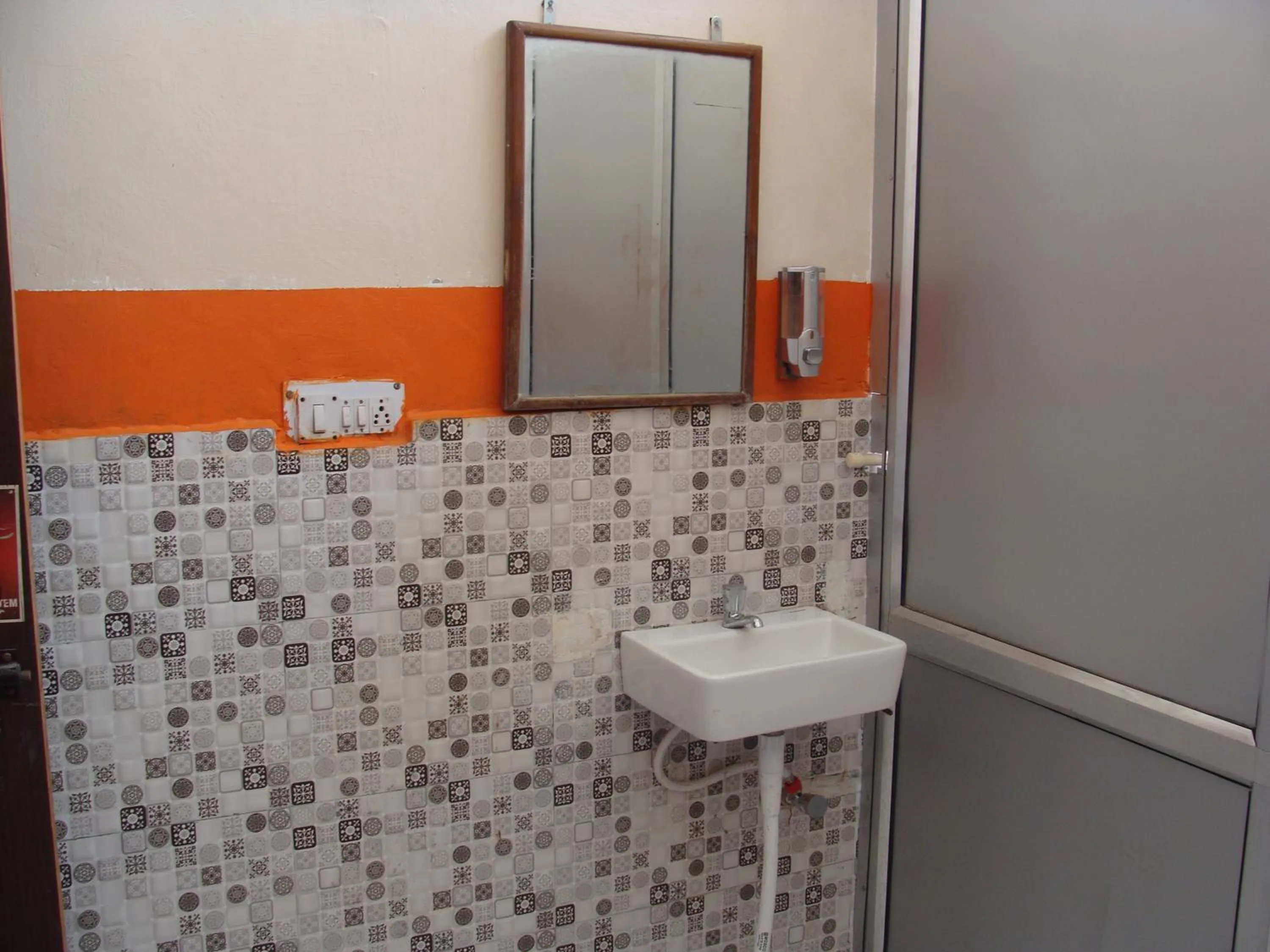 Bathroom in Hotel Abhinandan Grand