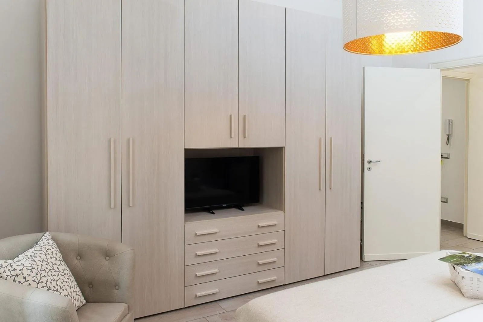 Photo of the whole room in Residenza Flegrea