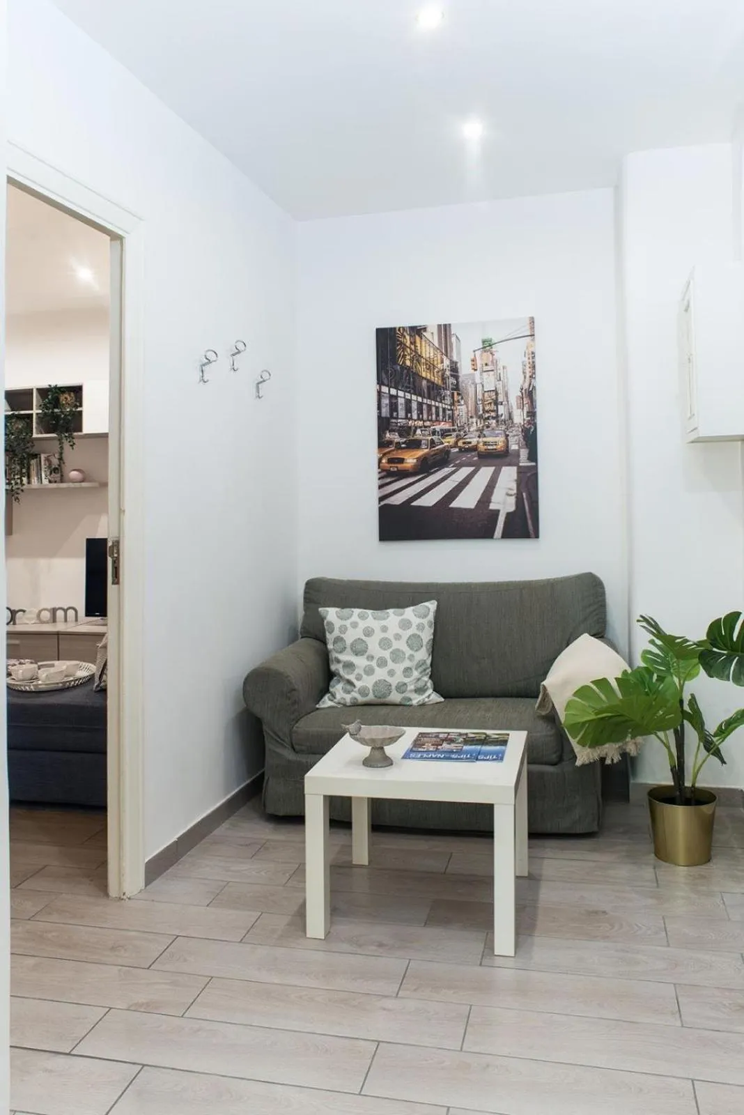 Photo of the whole room in Residenza Flegrea