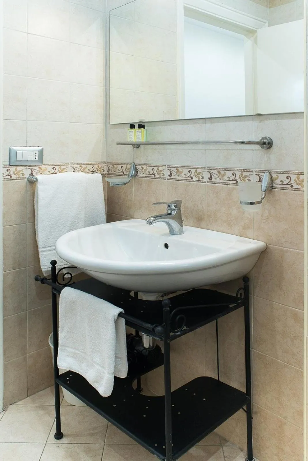 Bathroom in Residenza Flegrea