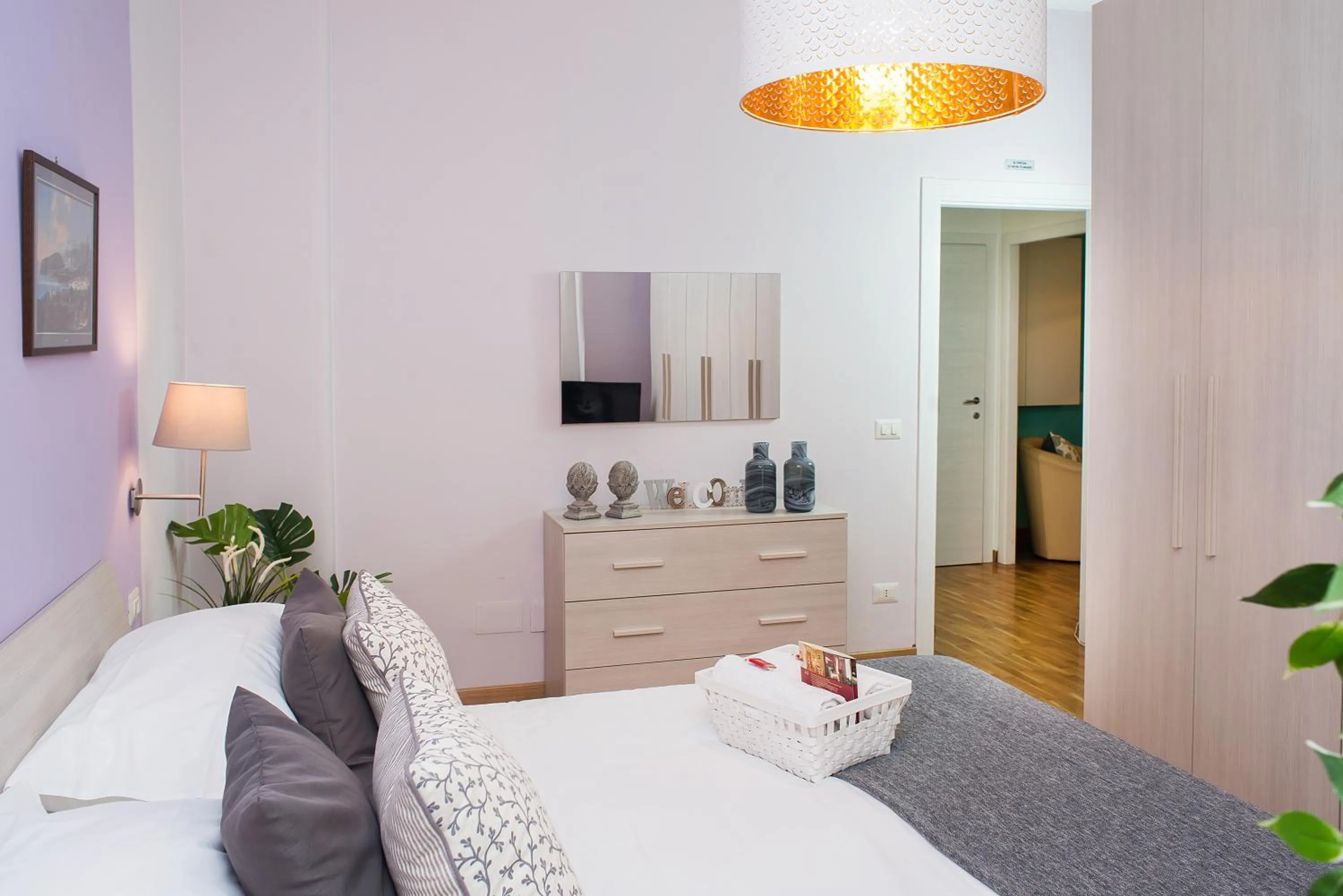 Photo of the whole room, Bed in Residenza Flegrea