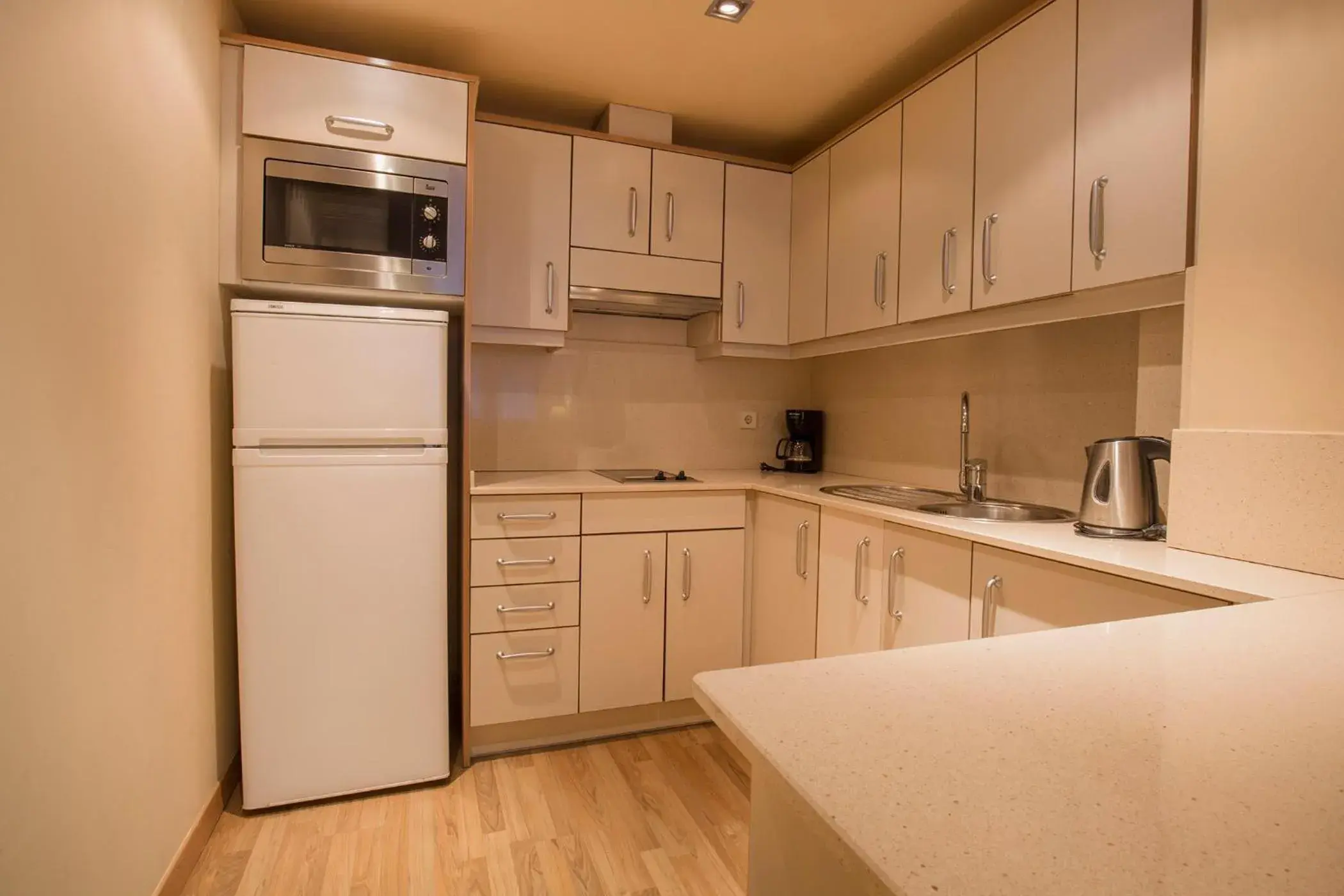 Kitchen or kitchenette in Apartaments Shusski by Nexta Kitchen or kitchenette in Apartaments Shusski by Nexta