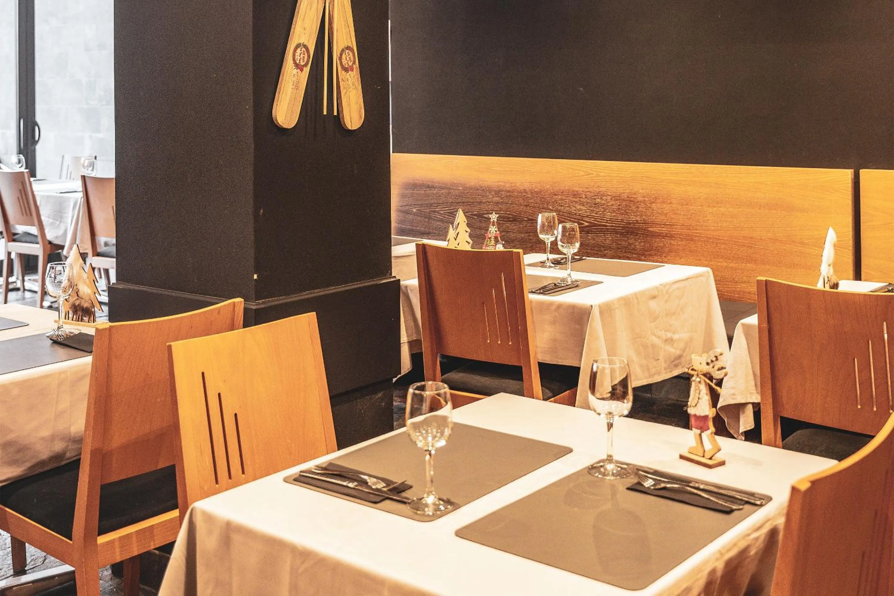 Restaurant/places to eat in Apartaments Shusski by Nexta