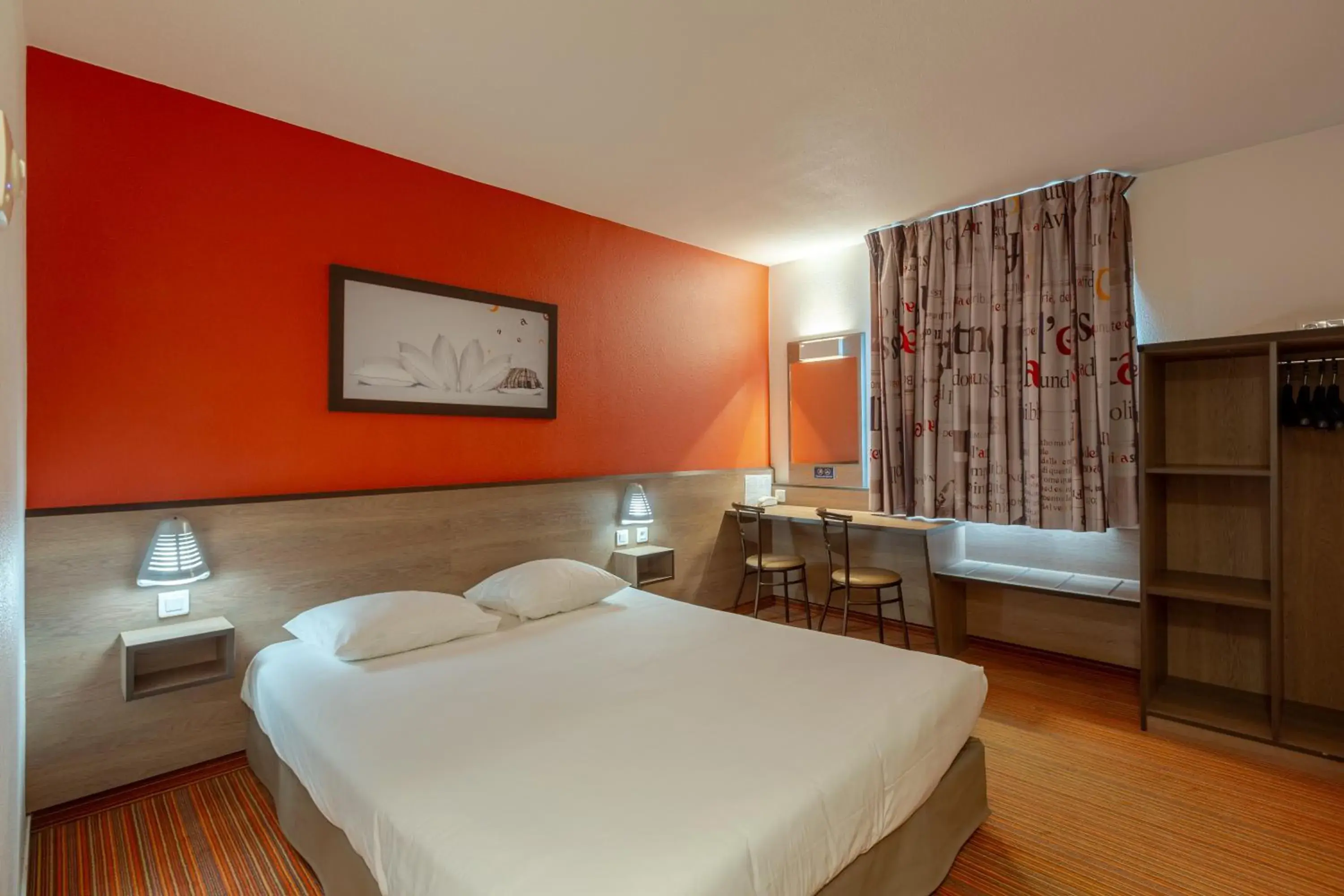 Double Room in Ace Hotel Troyes Double Room in Ace Hotel Troyes