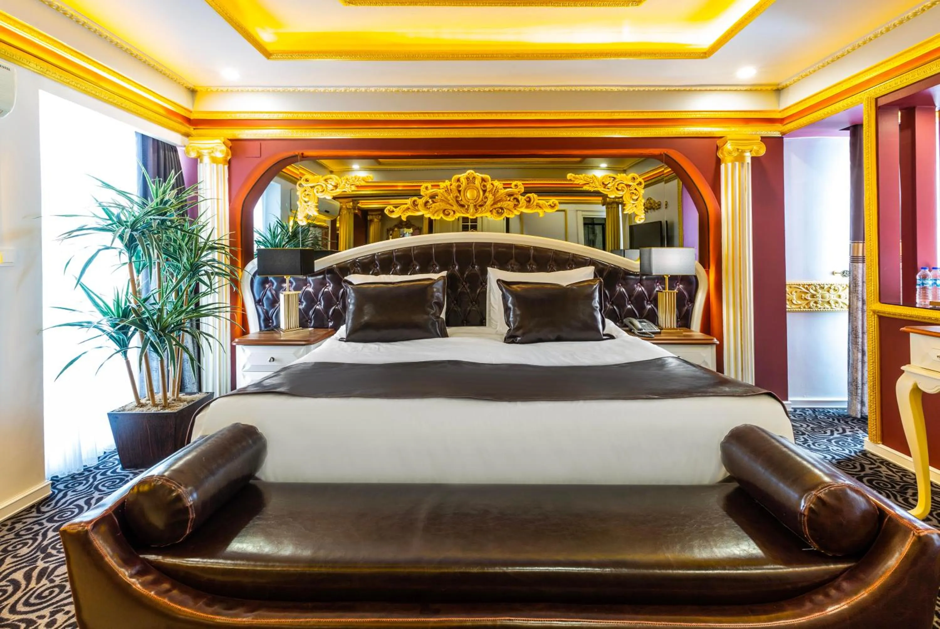 Photo of the whole room, Bed in Andalouse Otel