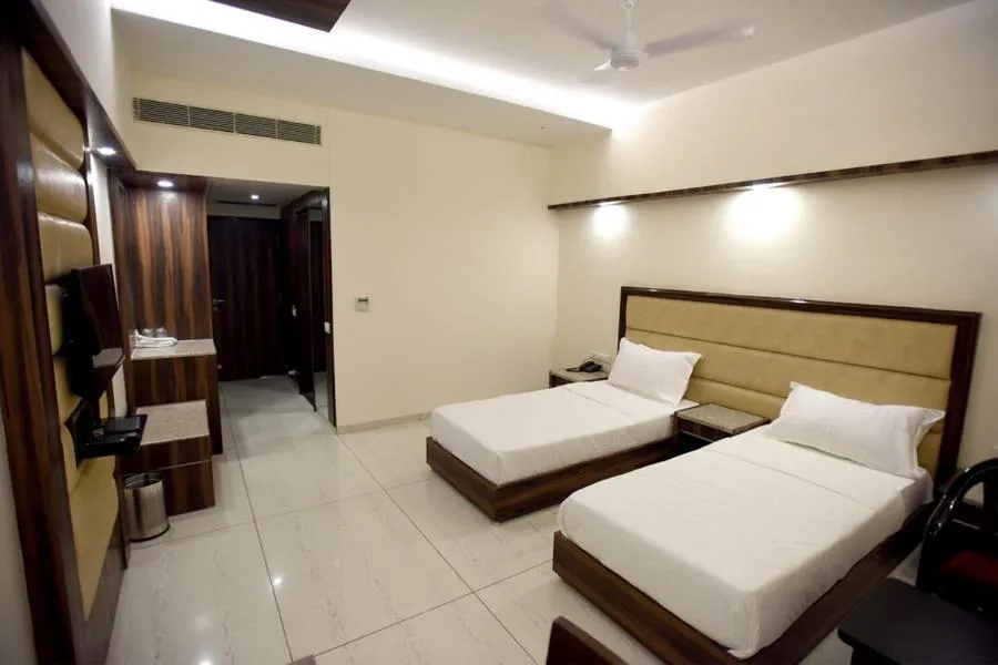 Bedroom, Bed in Hotel Sach Regency