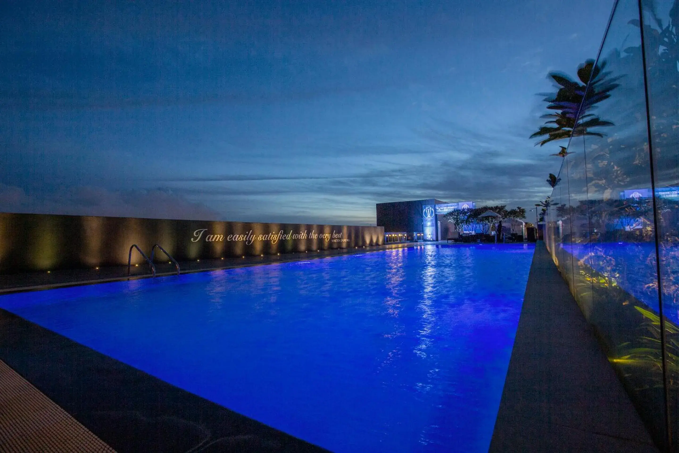 Swimming pool in The Waverly Hotel & Residences Swimming pool in The Waverly Hotel & Residences