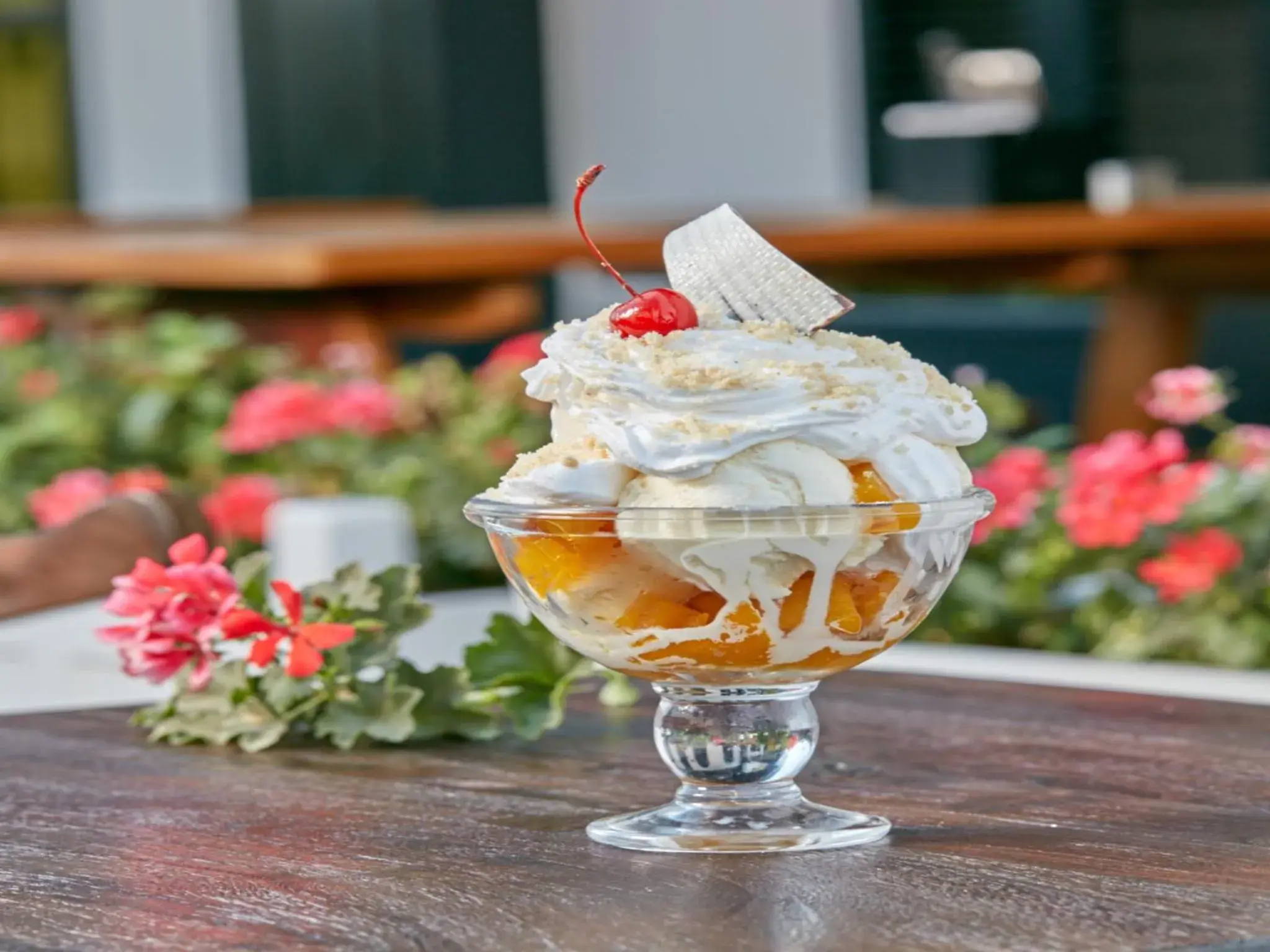 Food and drinks in The Waverly Hotel & Residences Food and drinks in The Waverly Hotel & Residences