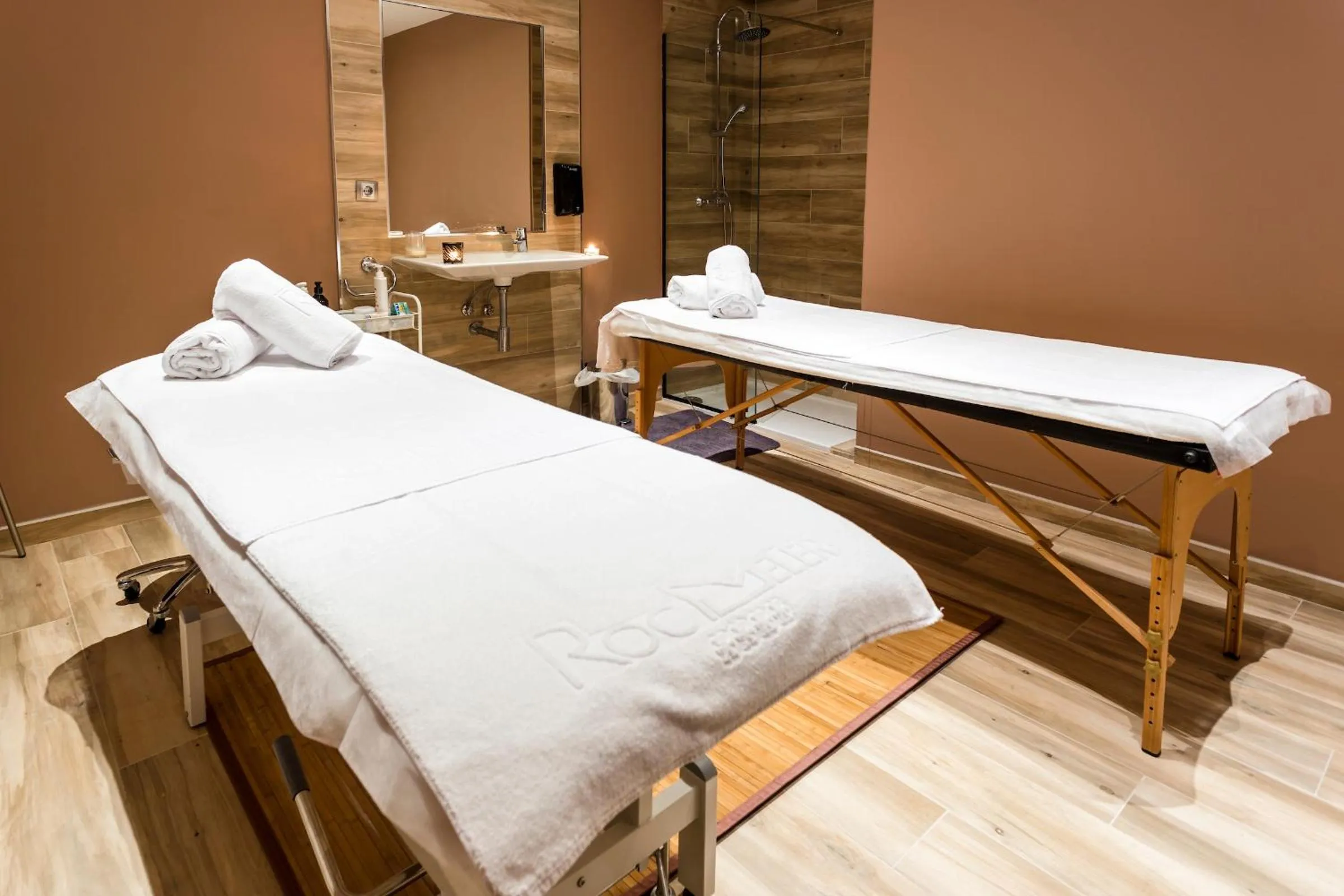 Spa and wellness centre/facilities, Bed in Hotel Roc Meler