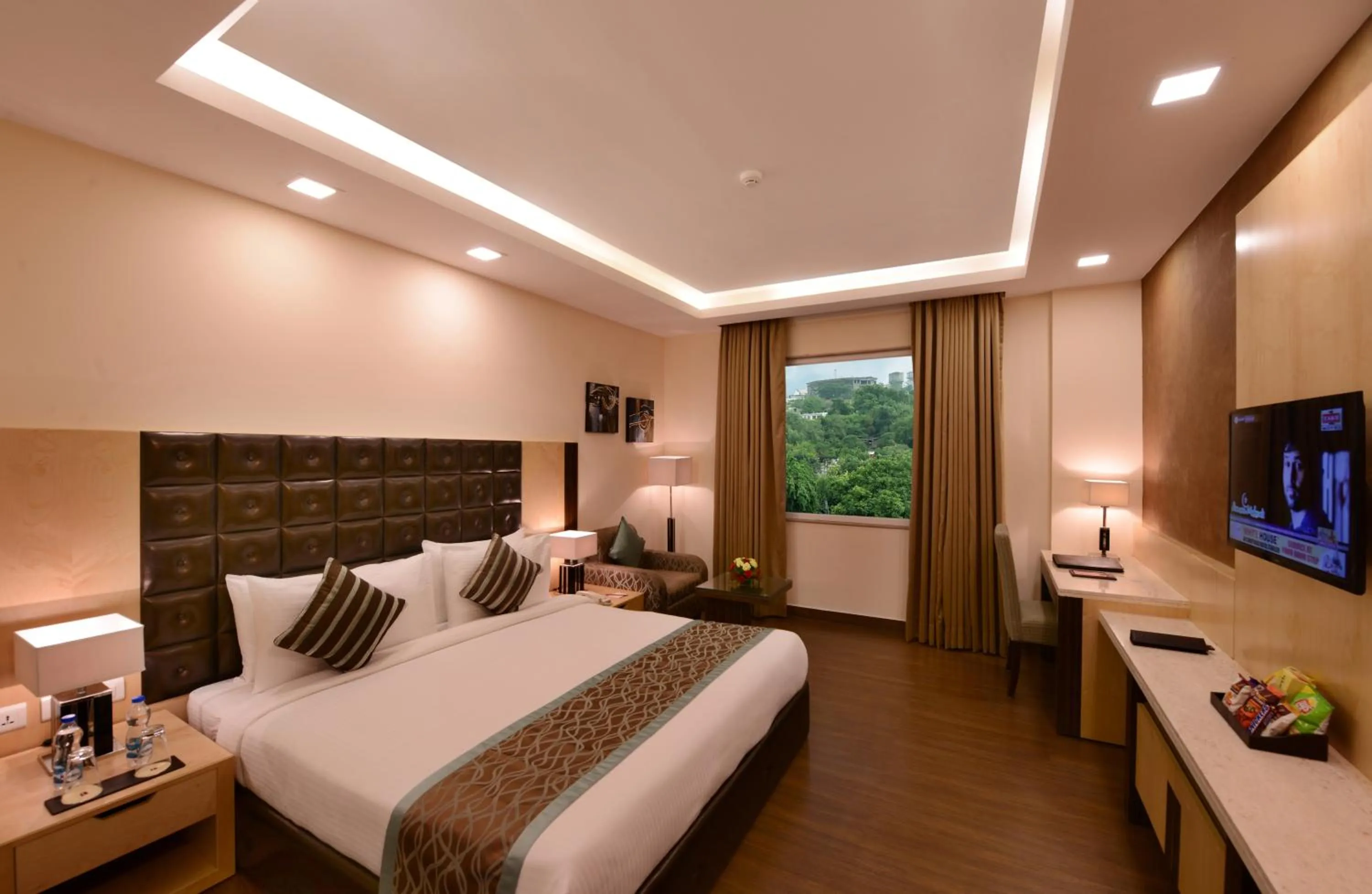 Bed in Grand Plaza Lords Inn Jammu