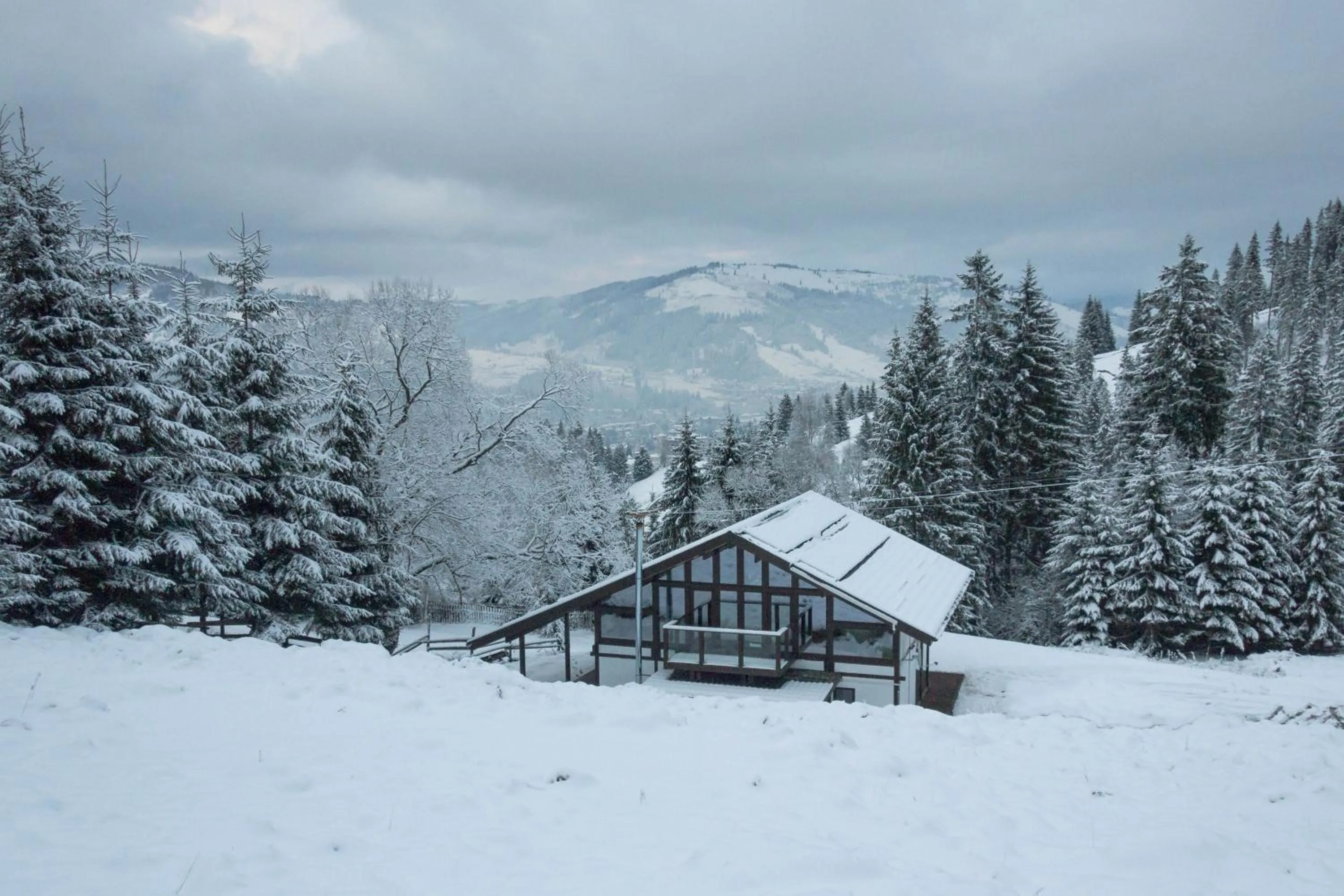 Alpine Lounge