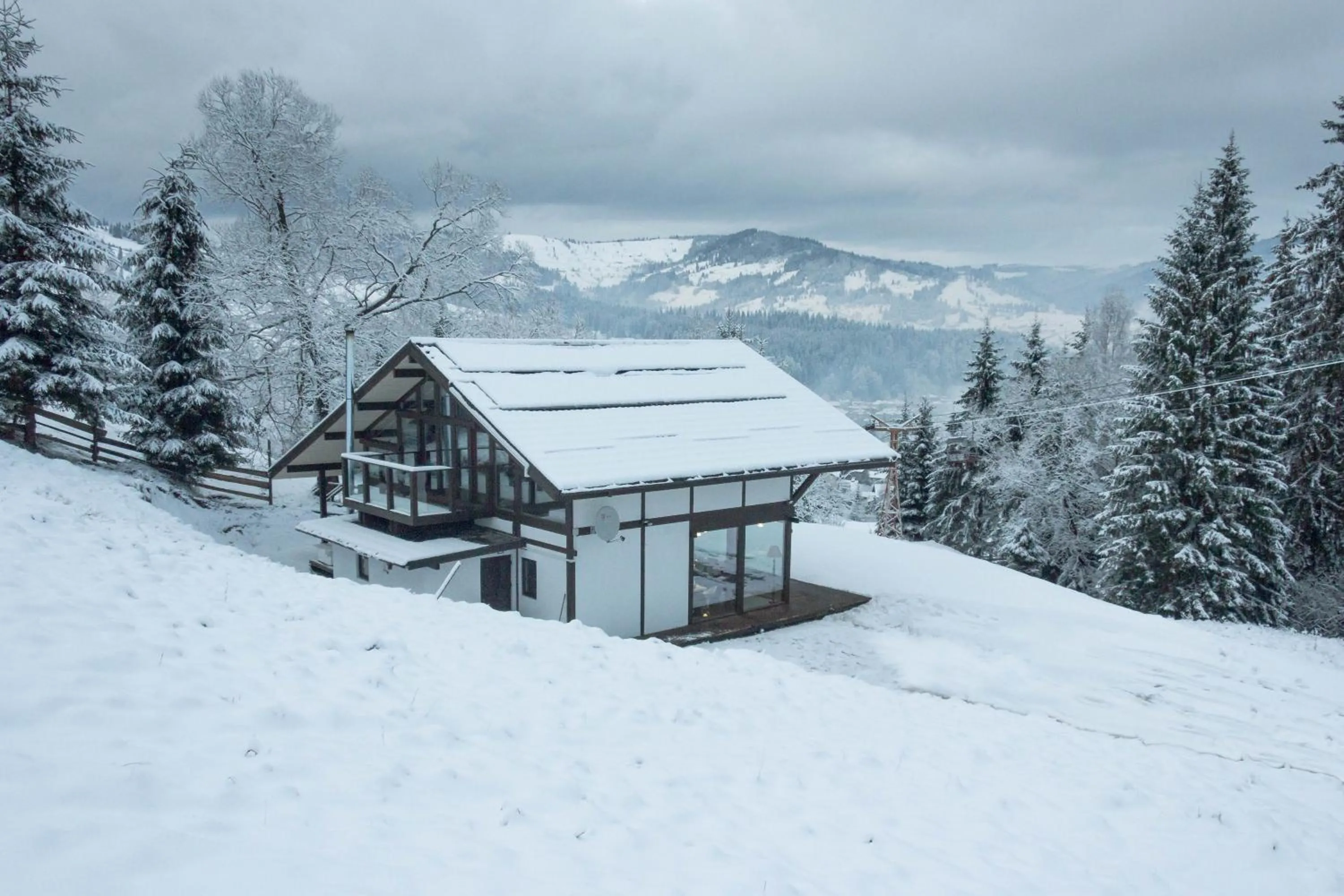 Alpine Lounge
