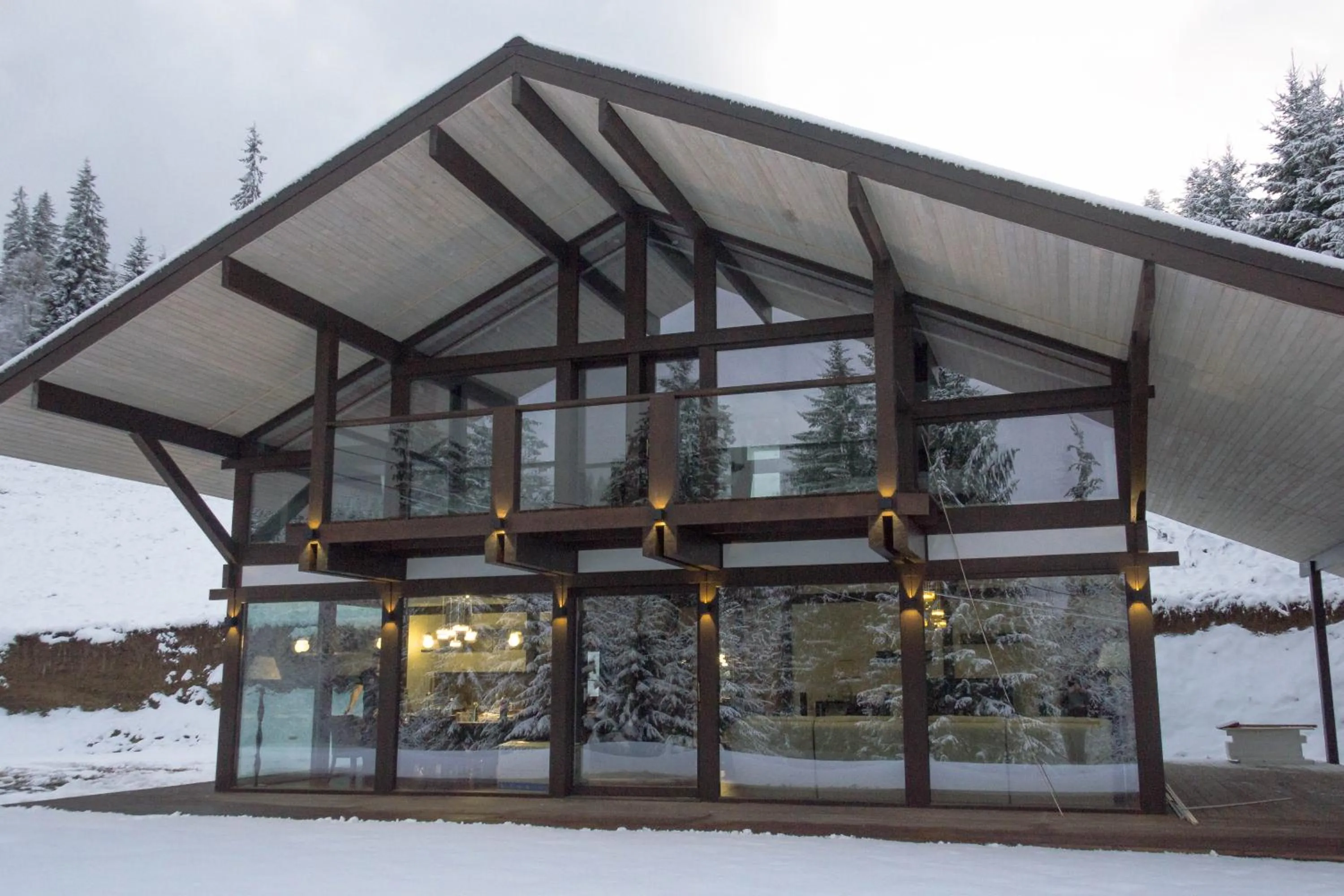 Alpine Lounge