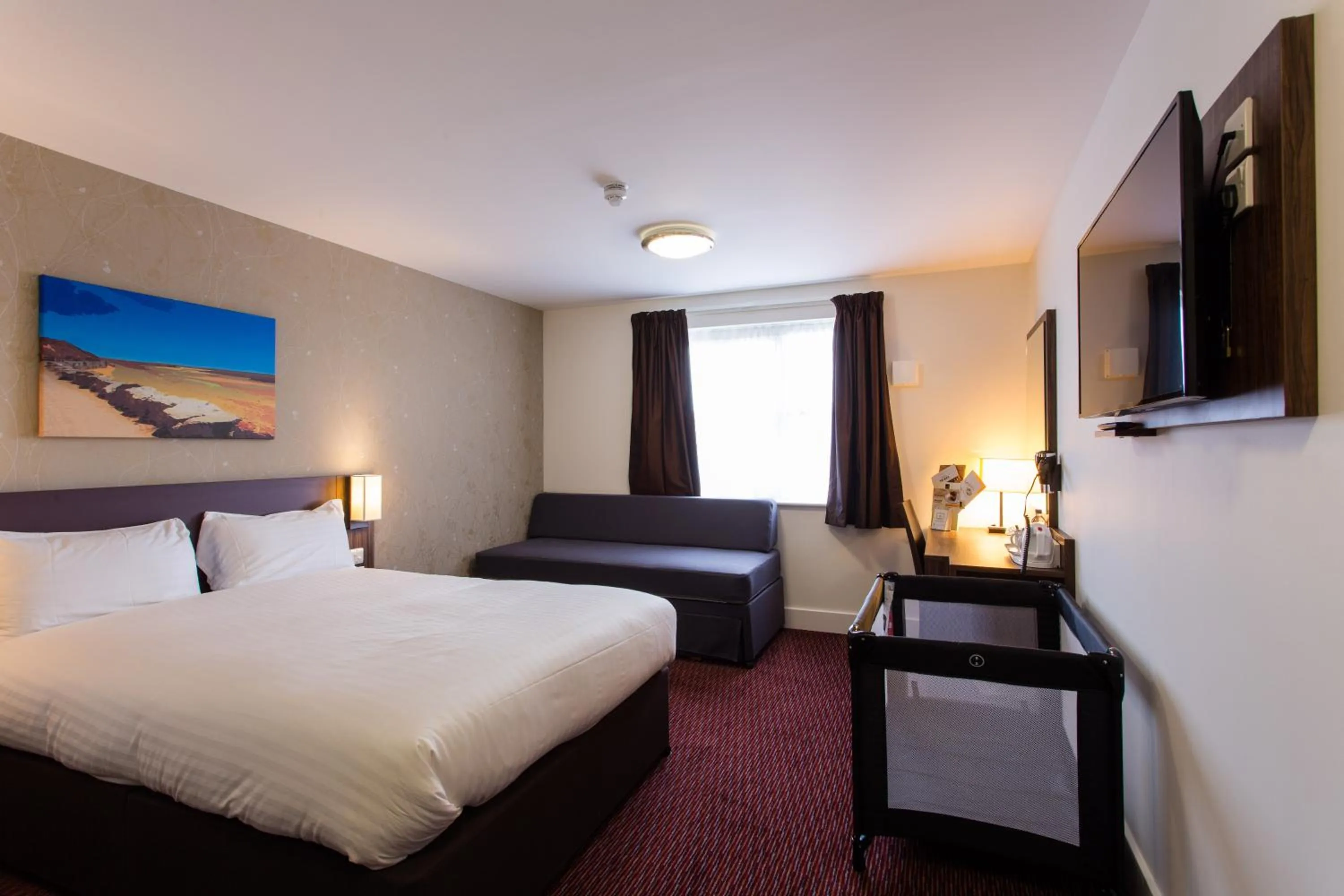 Photo of the whole room, Bed in Sessile Oak, Llanelli by Marston's Inns