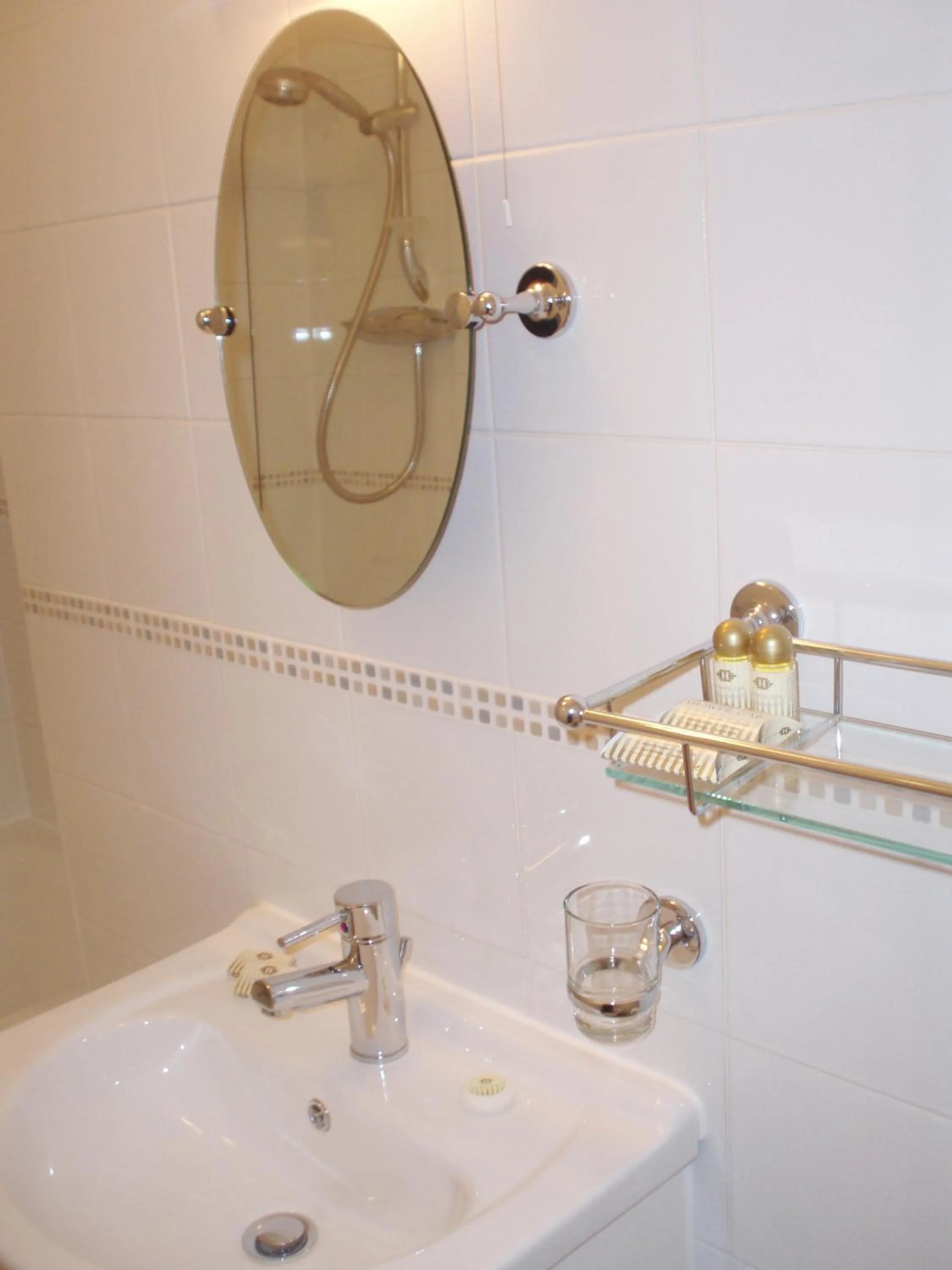 Bathroom in Marple Cottage Guest House