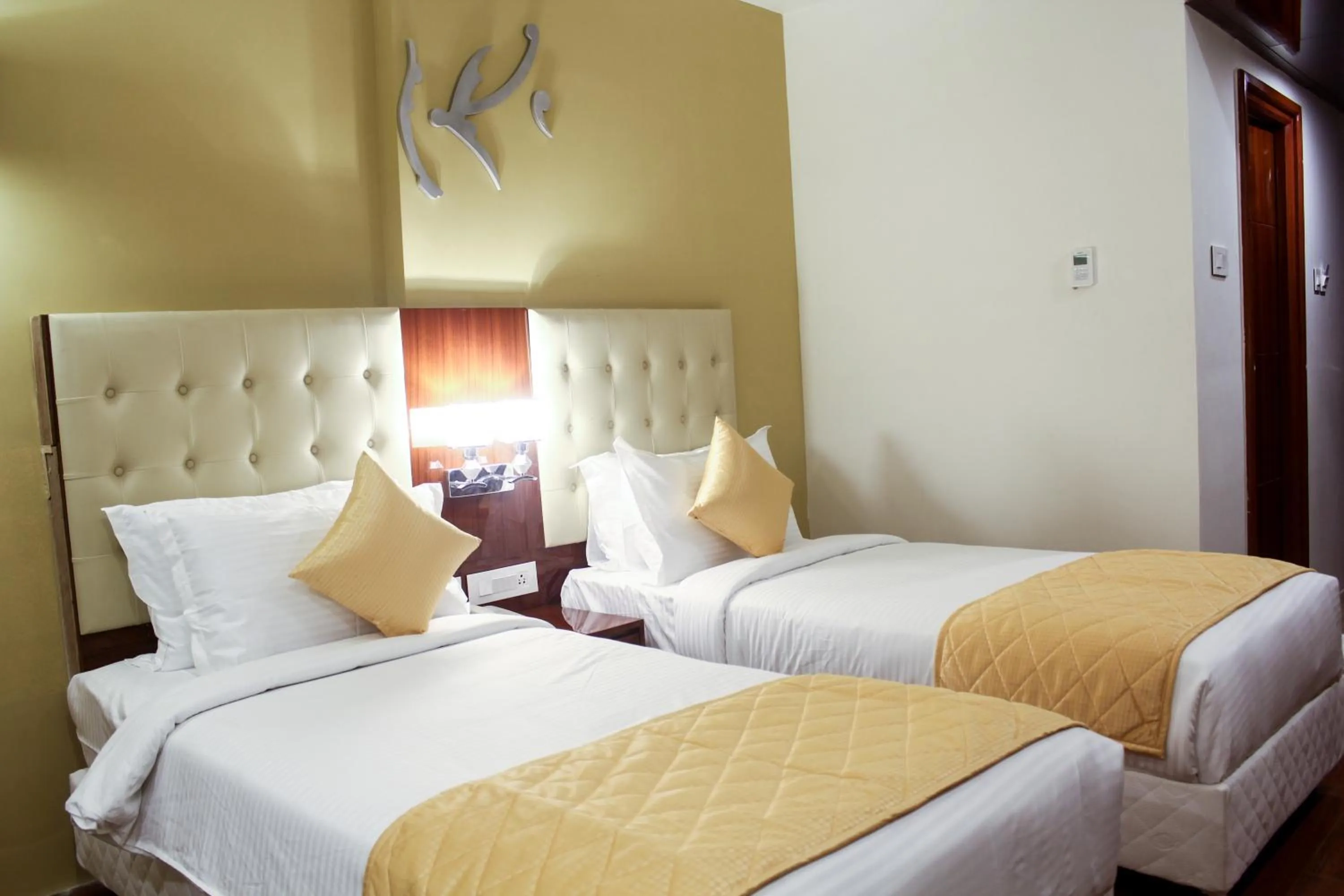 Living room, Bed in Hotel Southern Comfort