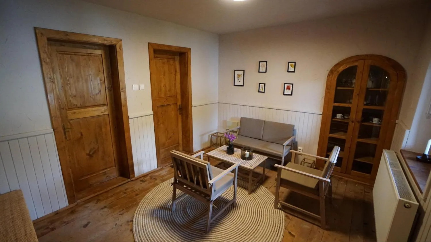 Seating area in Valea Verde Retreat Transilvania