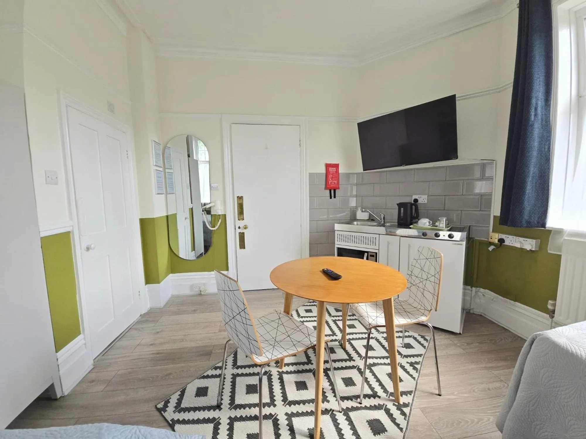 Bed in Glendevon House Hotel