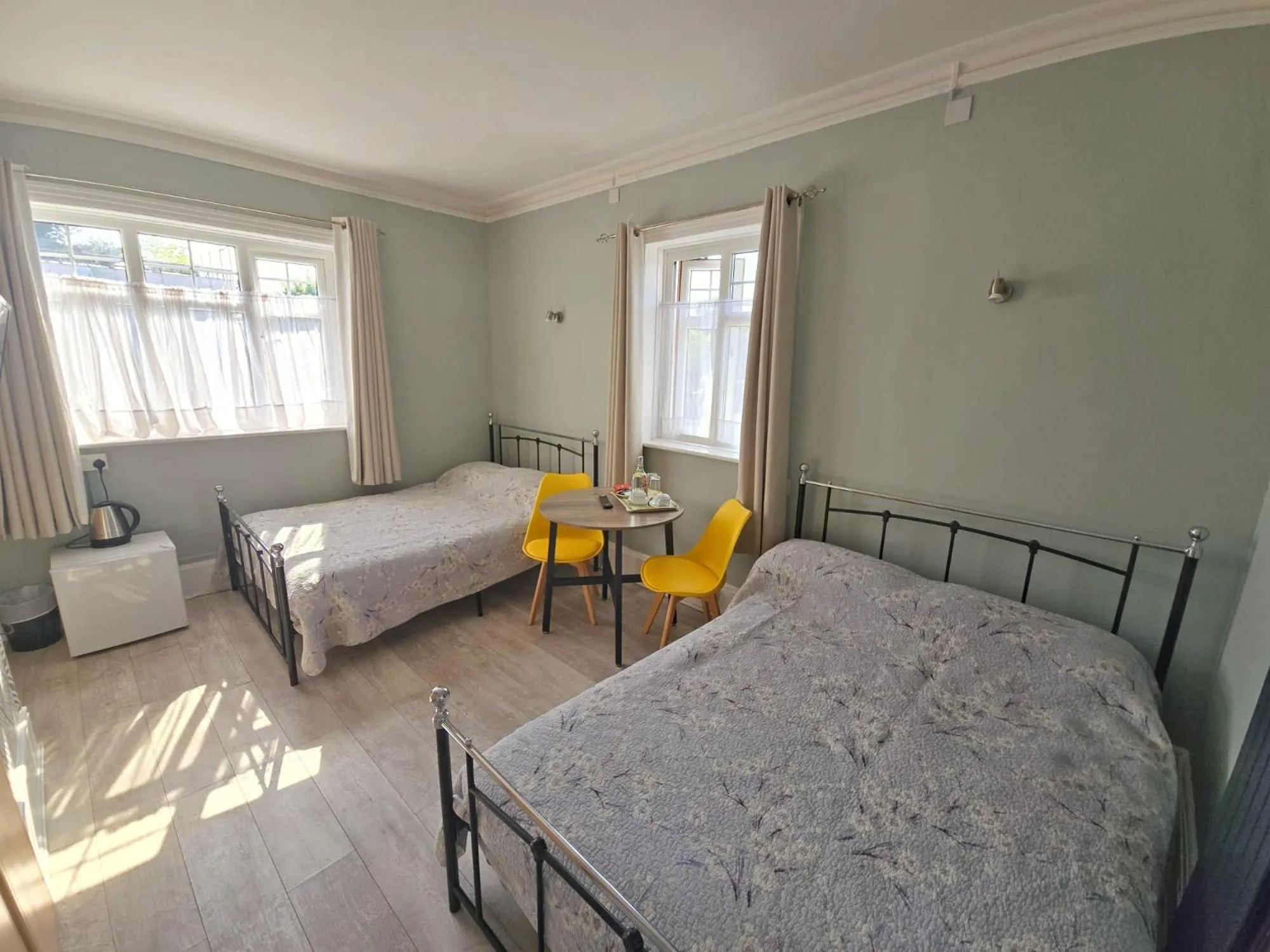 Bed in Glendevon House Hotel