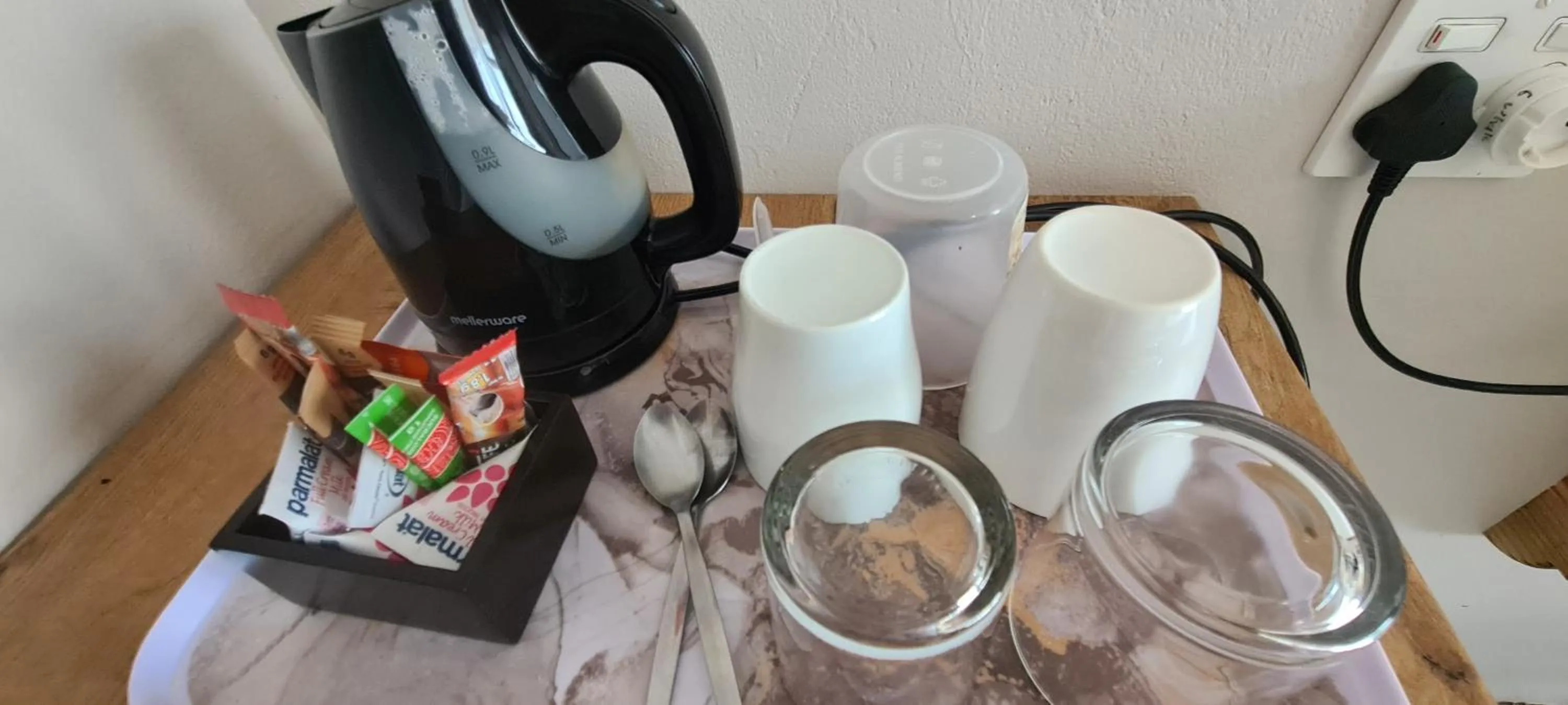 Coffee/tea facilities in Greystone Guesthouse