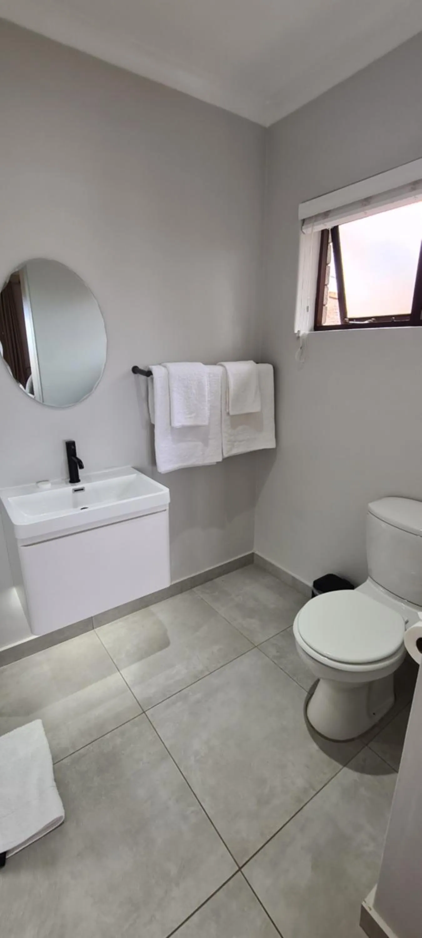 Toilet in Greystone Guesthouse