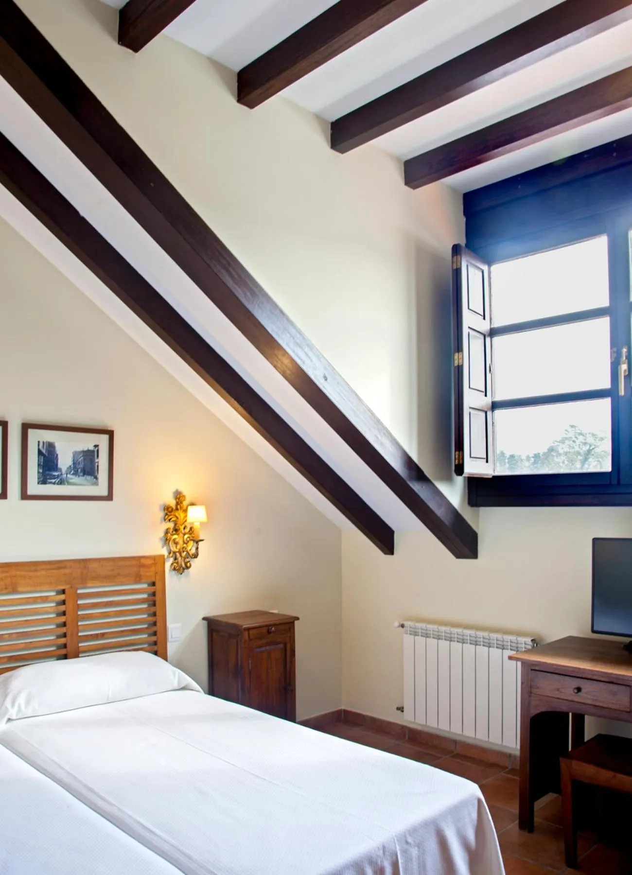 Day in Hotel The Island