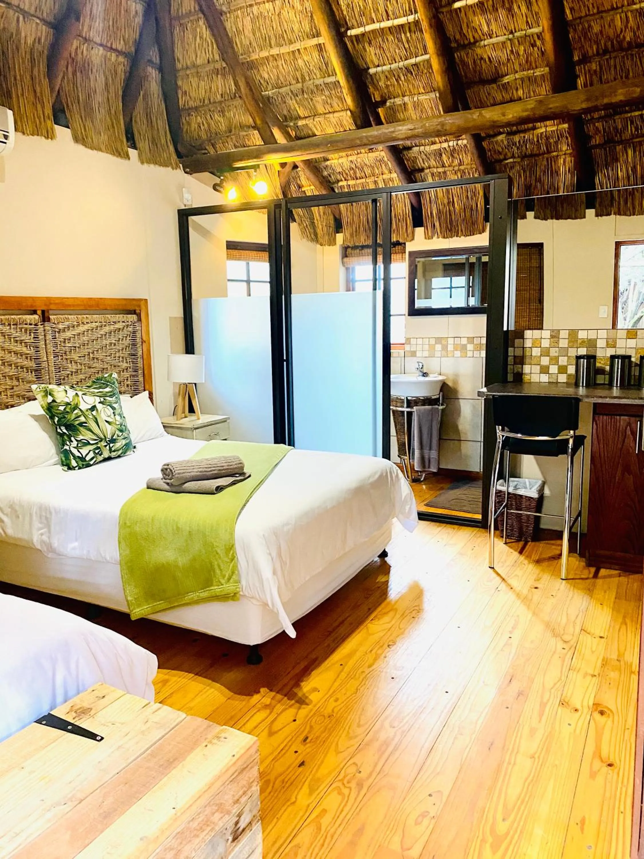 Photo of the whole room, Bed in Impa-Lala Country Estate