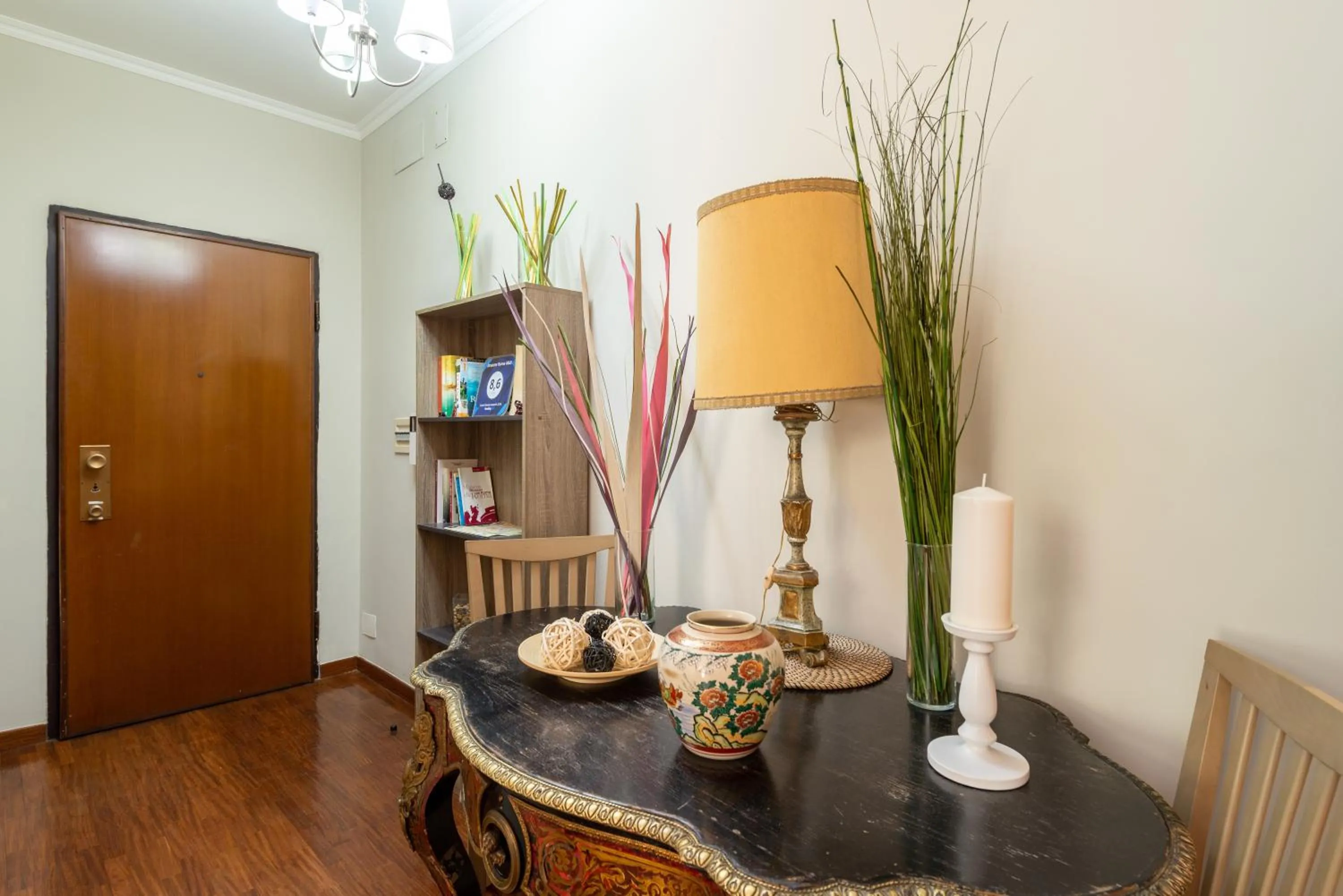 Communal lounge/ TV room in Dreams Roma B&B