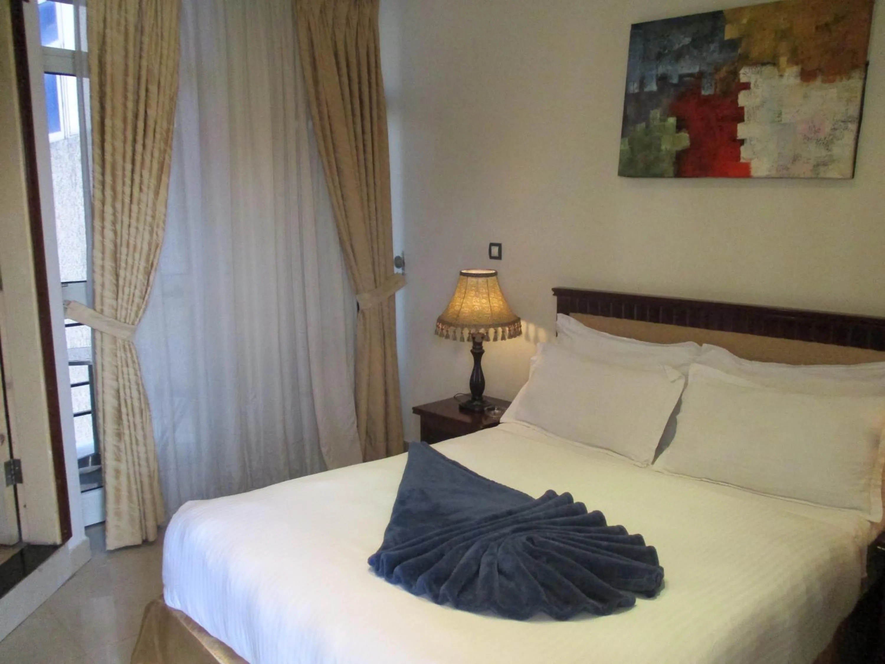 Day in Stay Easy Hotel