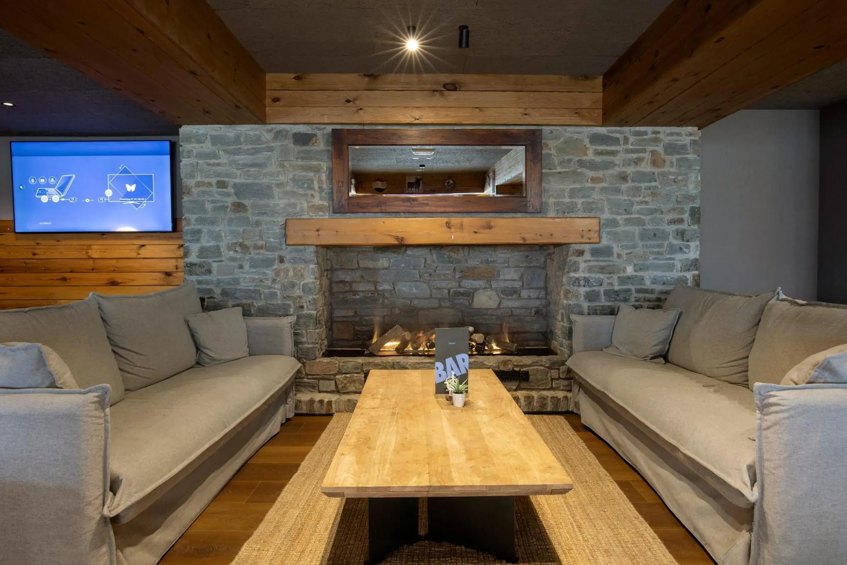 Lounge or bar in Hotel Màgic Pas by Nexta Lounge or bar in Hotel Màgic Pas by Nexta