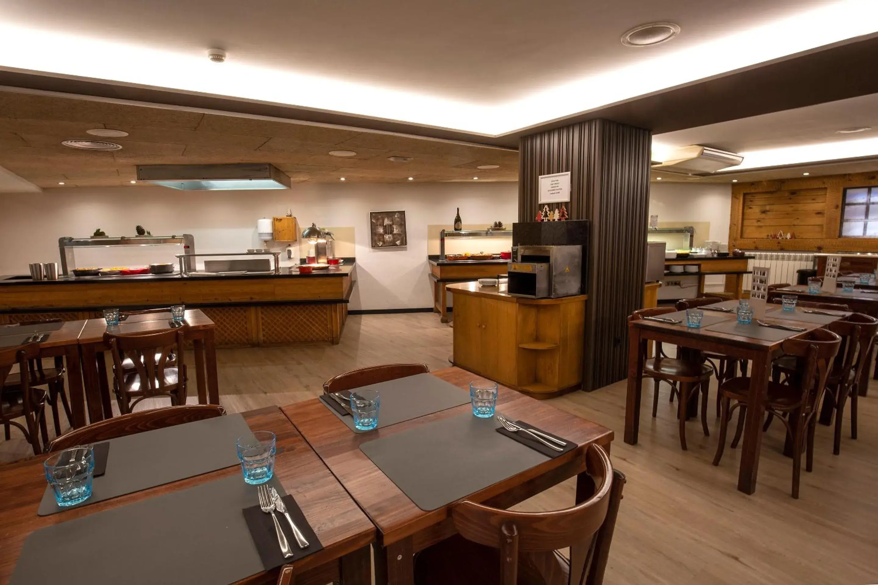 Restaurant/places to eat in Hotel Màgic Pas by Nexta Restaurant/places to eat in Hotel Màgic Pas by Nexta