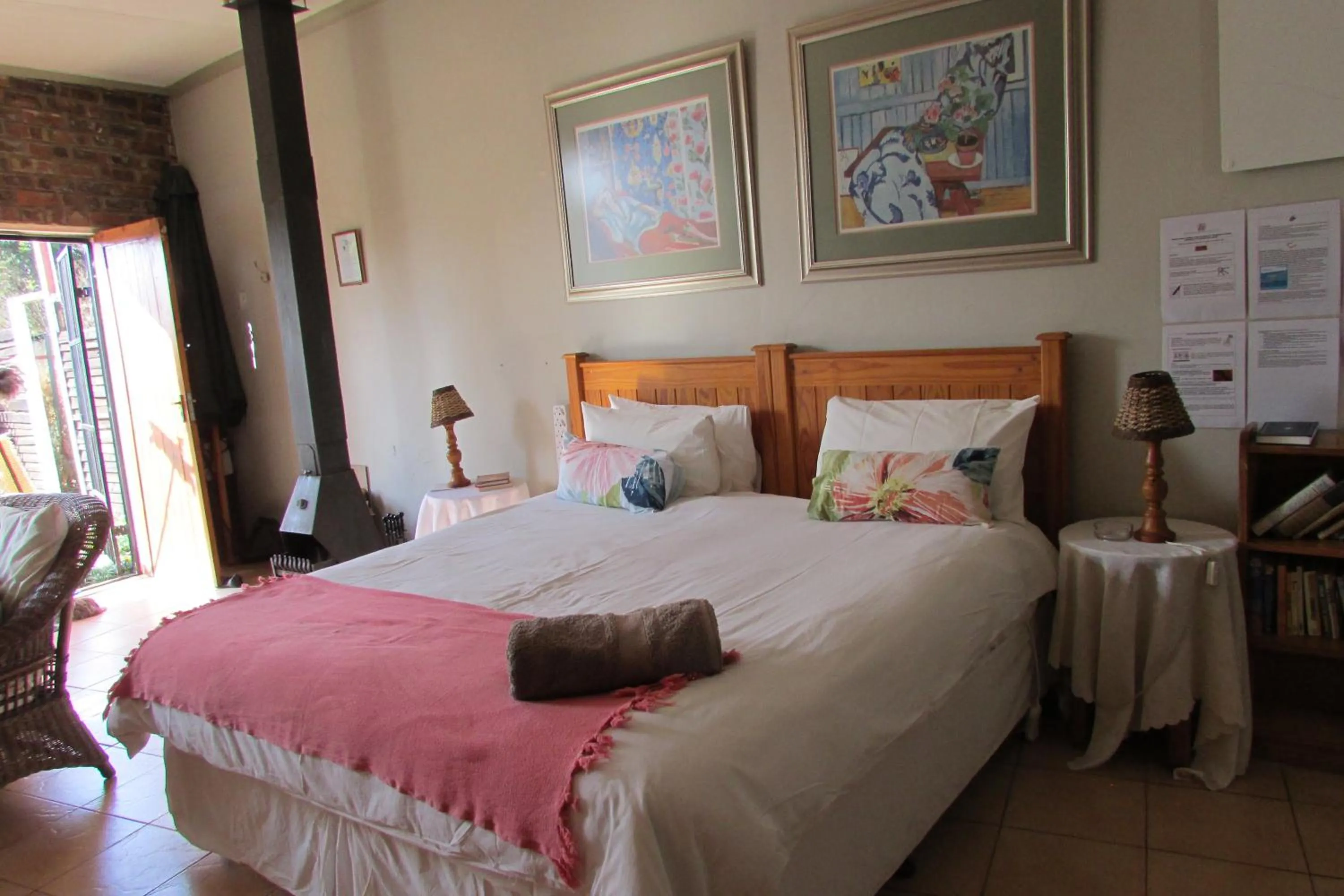 Bed in Absolute Leisure Cottages