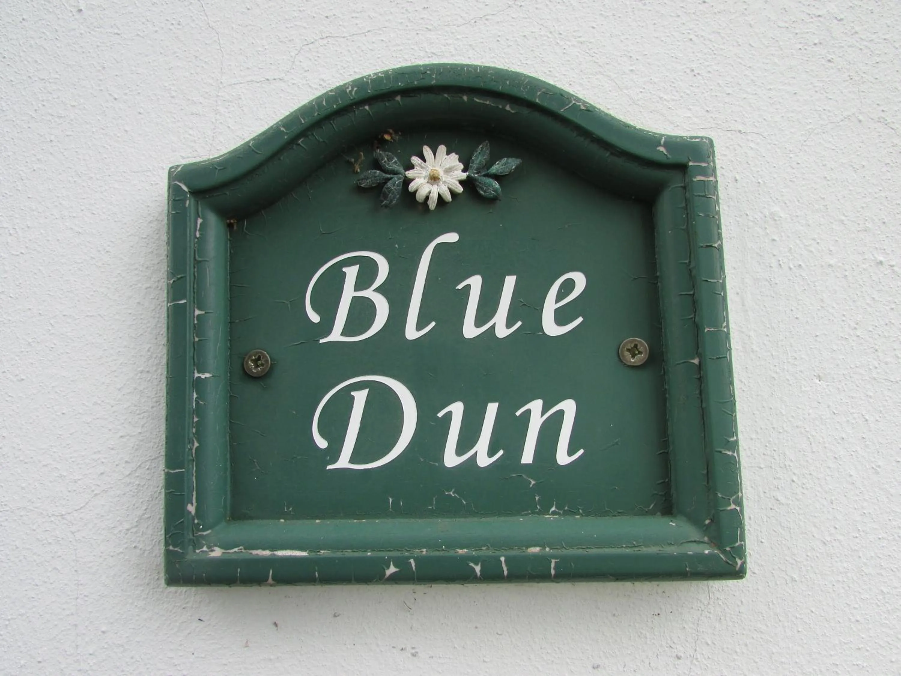 Logo/Certificate/Sign in Absolute Leisure Cottages