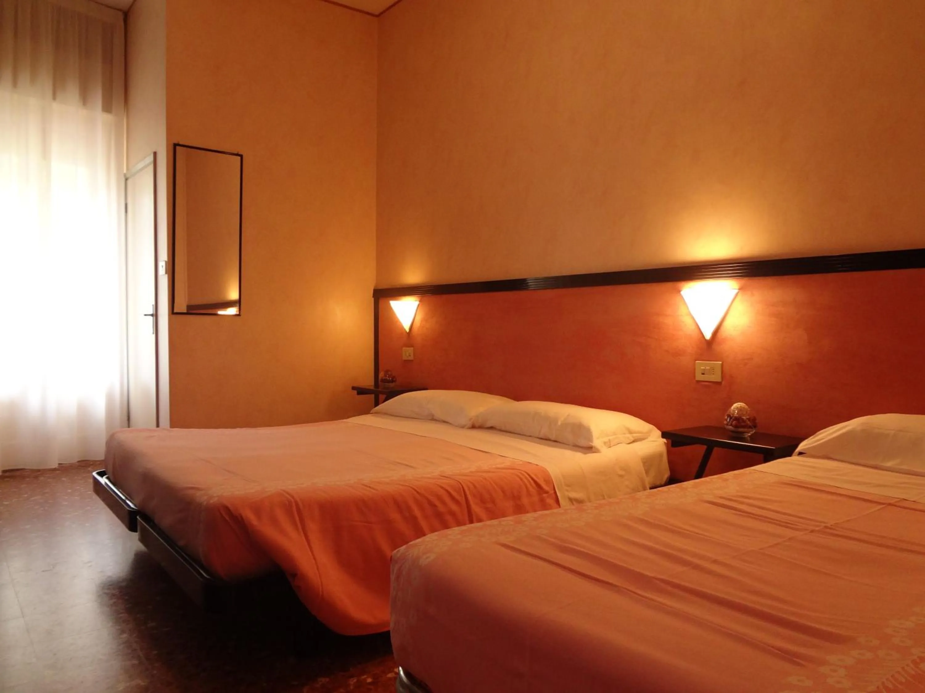 Bedroom, Bed in Hotel Nettuno