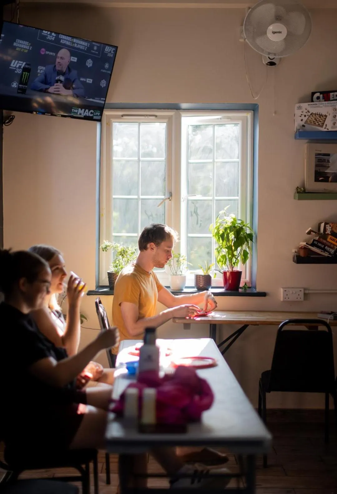 Dining area in London Backpackers Youth Hostel 18 - 35 Years Old Only