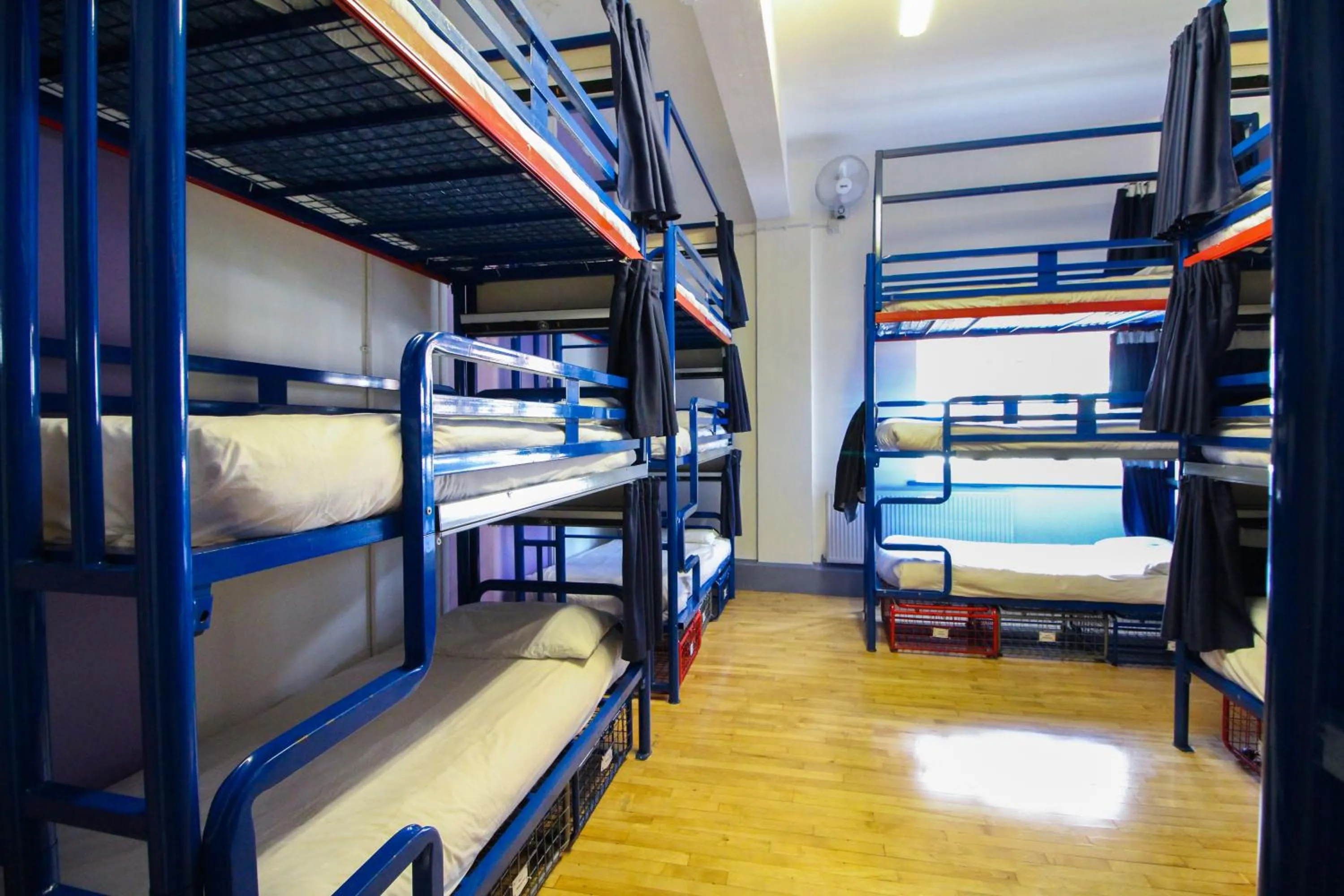Bedroom, Bed in London Backpackers Youth Hostel 18 - 35 Years Old Only