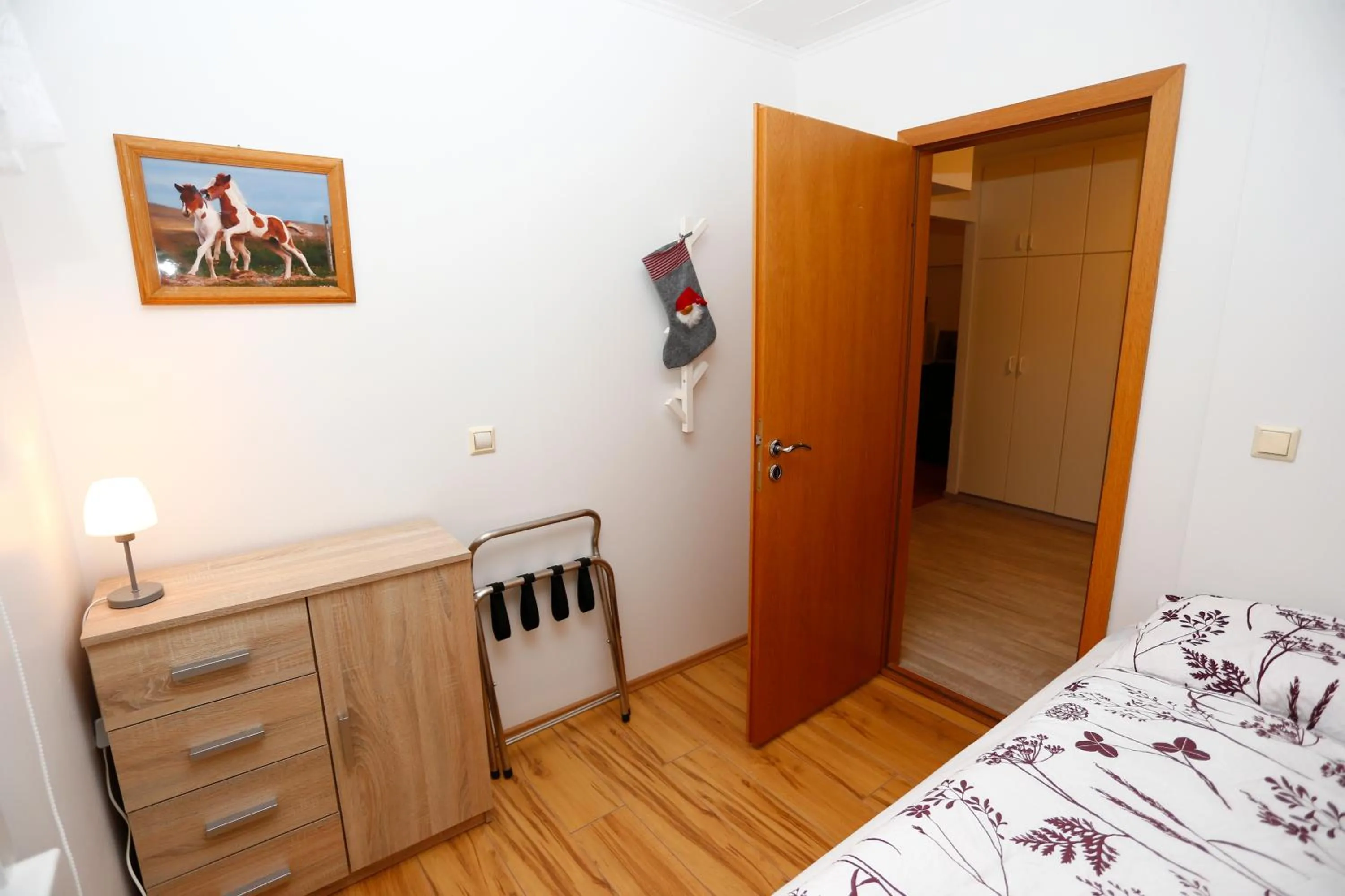 Bedroom, Bed in Hellnafell