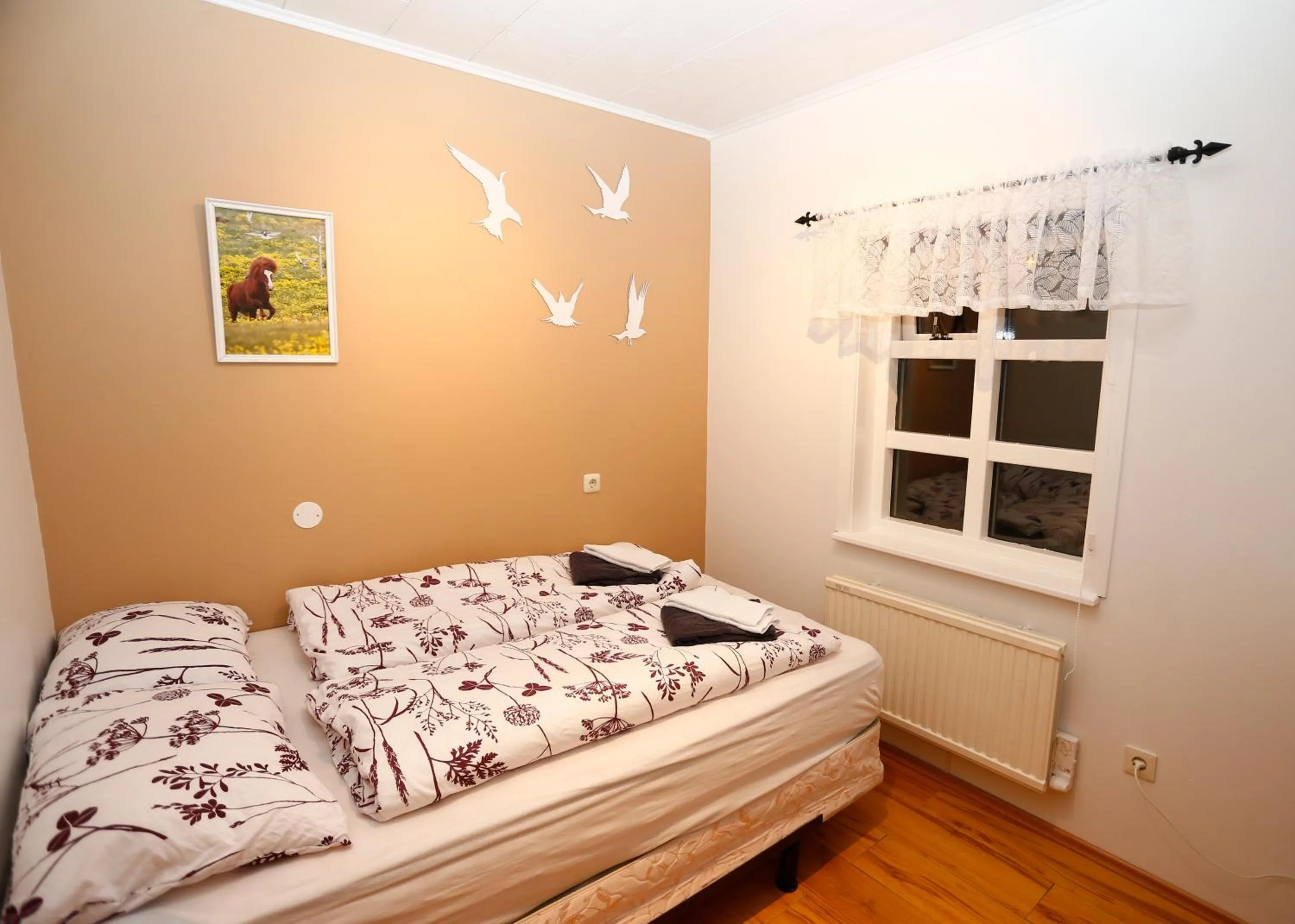 Bedroom, Bed in Hellnafell