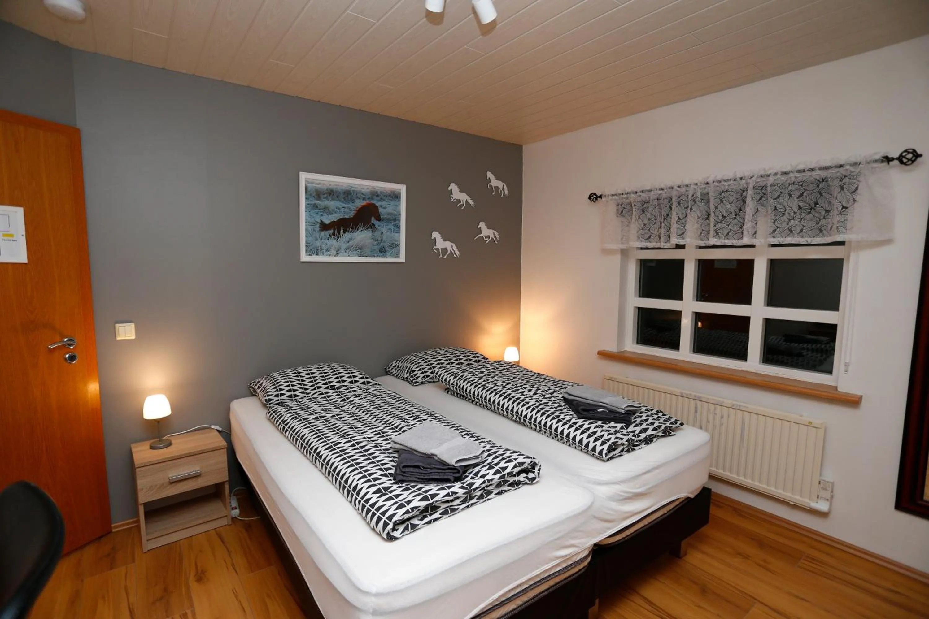Bedroom, Bed in Hellnafell