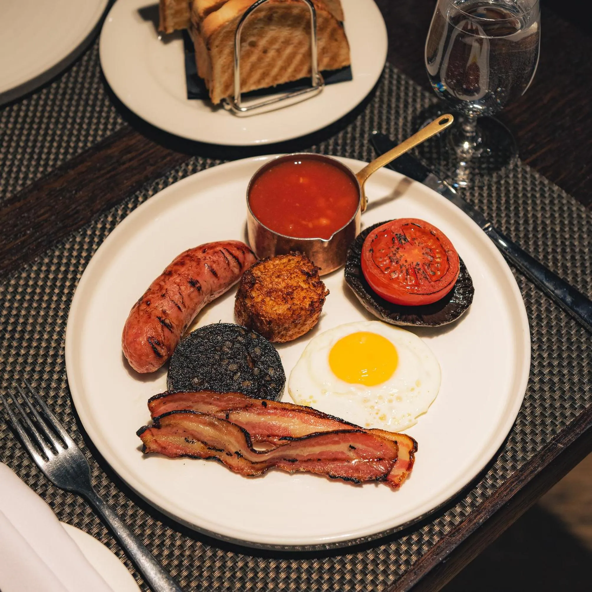 Breakfast in Dakota Glasgow