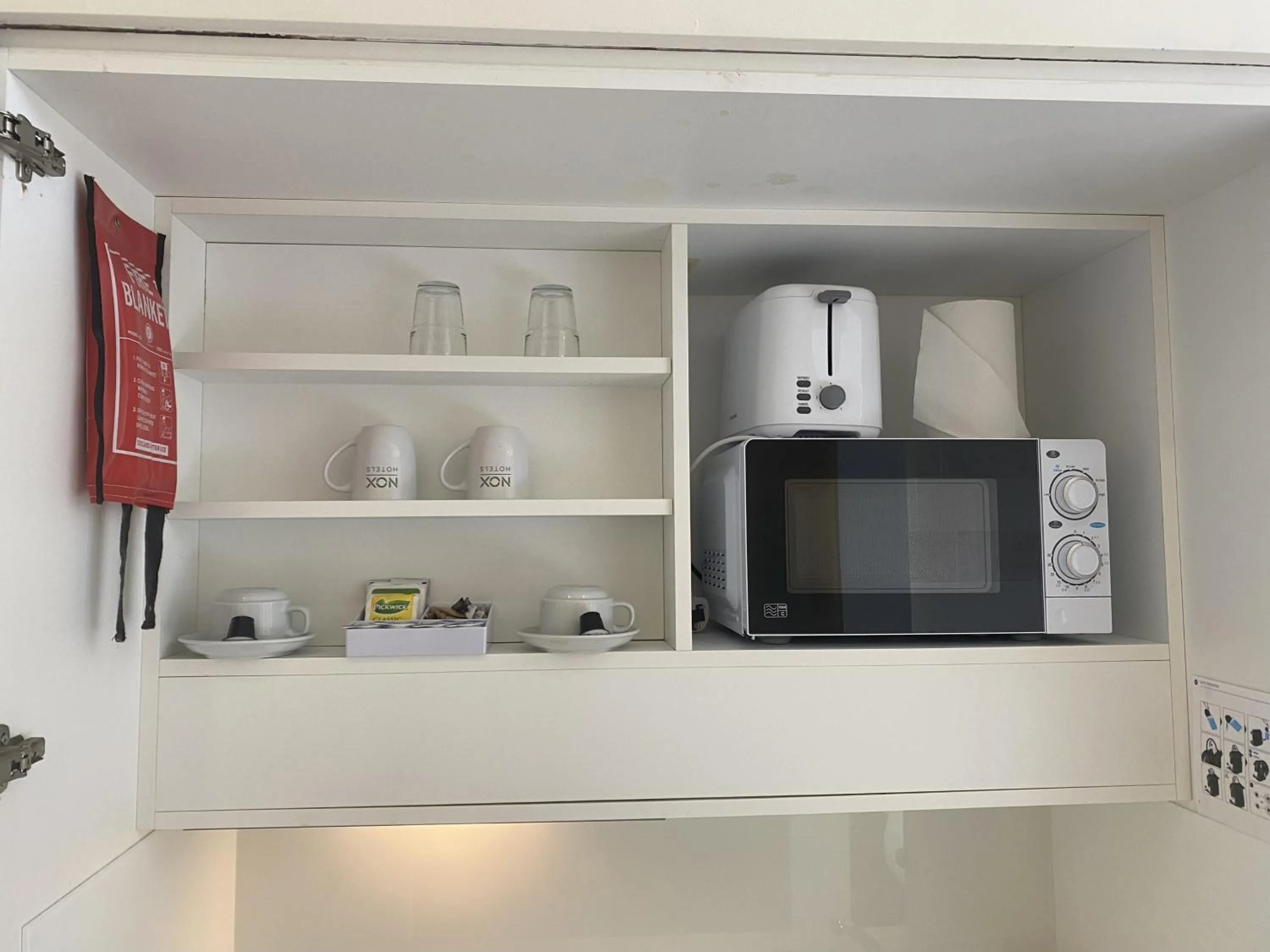 Kitchen or kitchenette in NOX Kensington