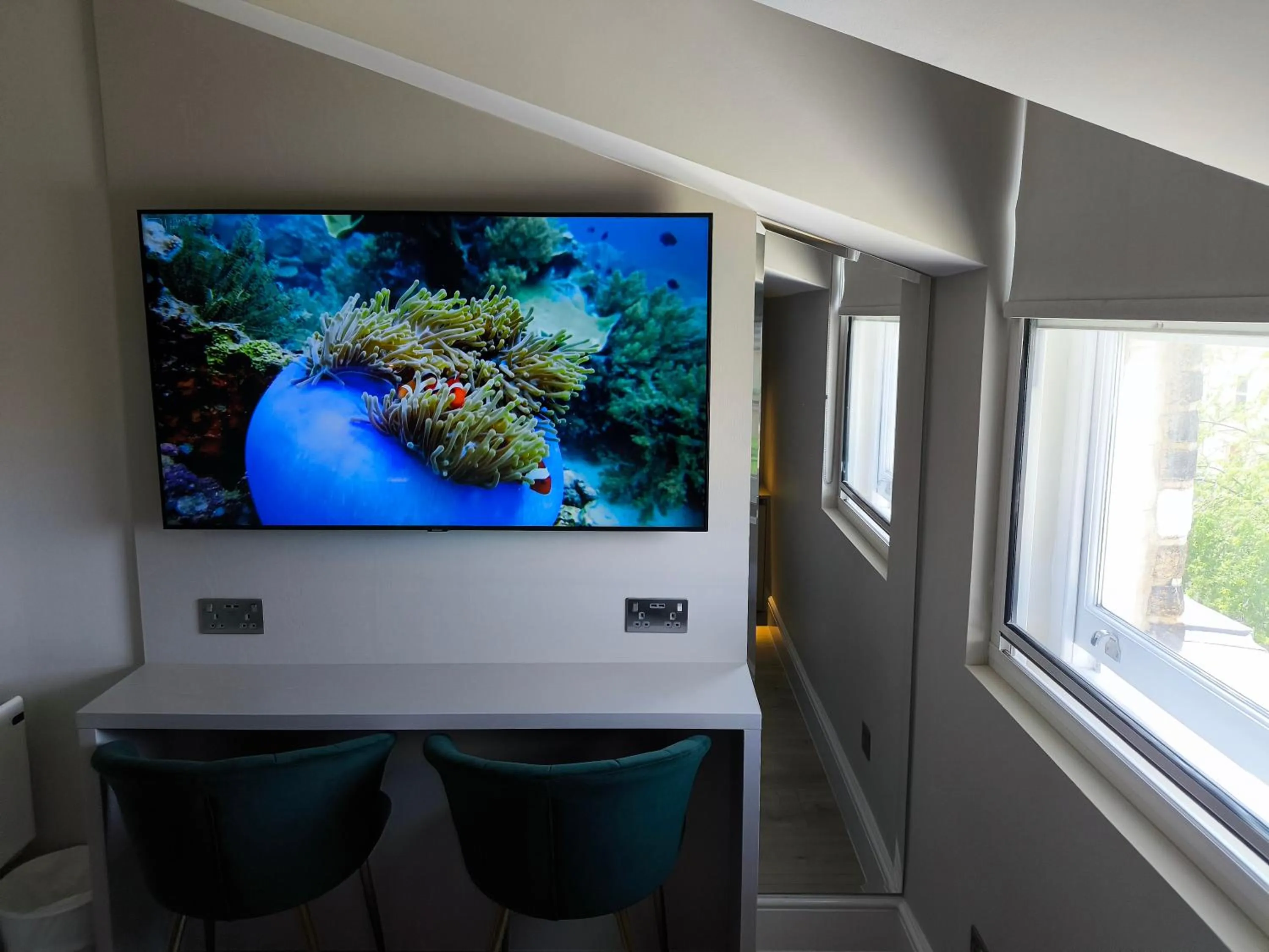 TV and multimedia in NOX Kensington