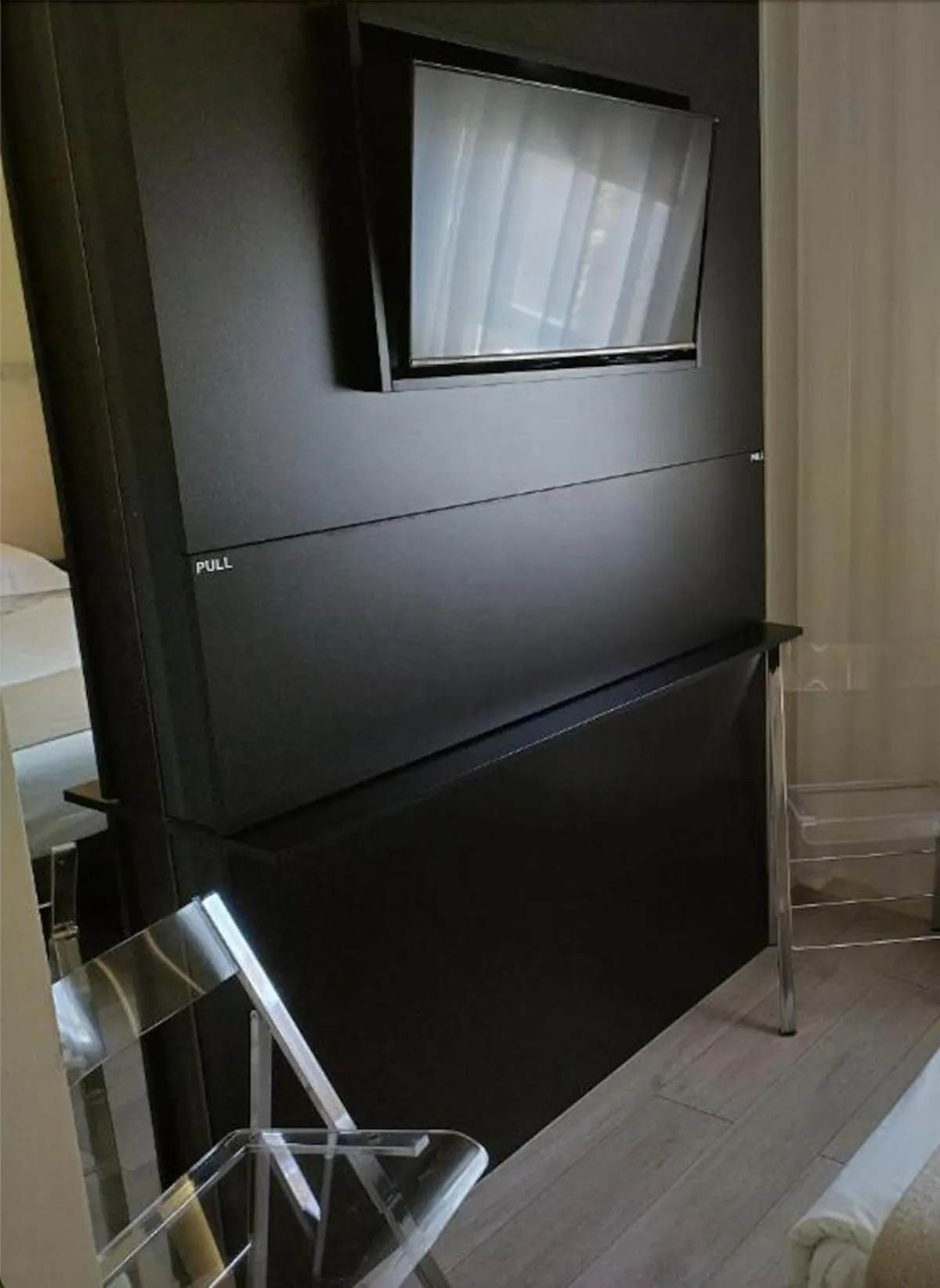 TV and multimedia in NOX Kensington