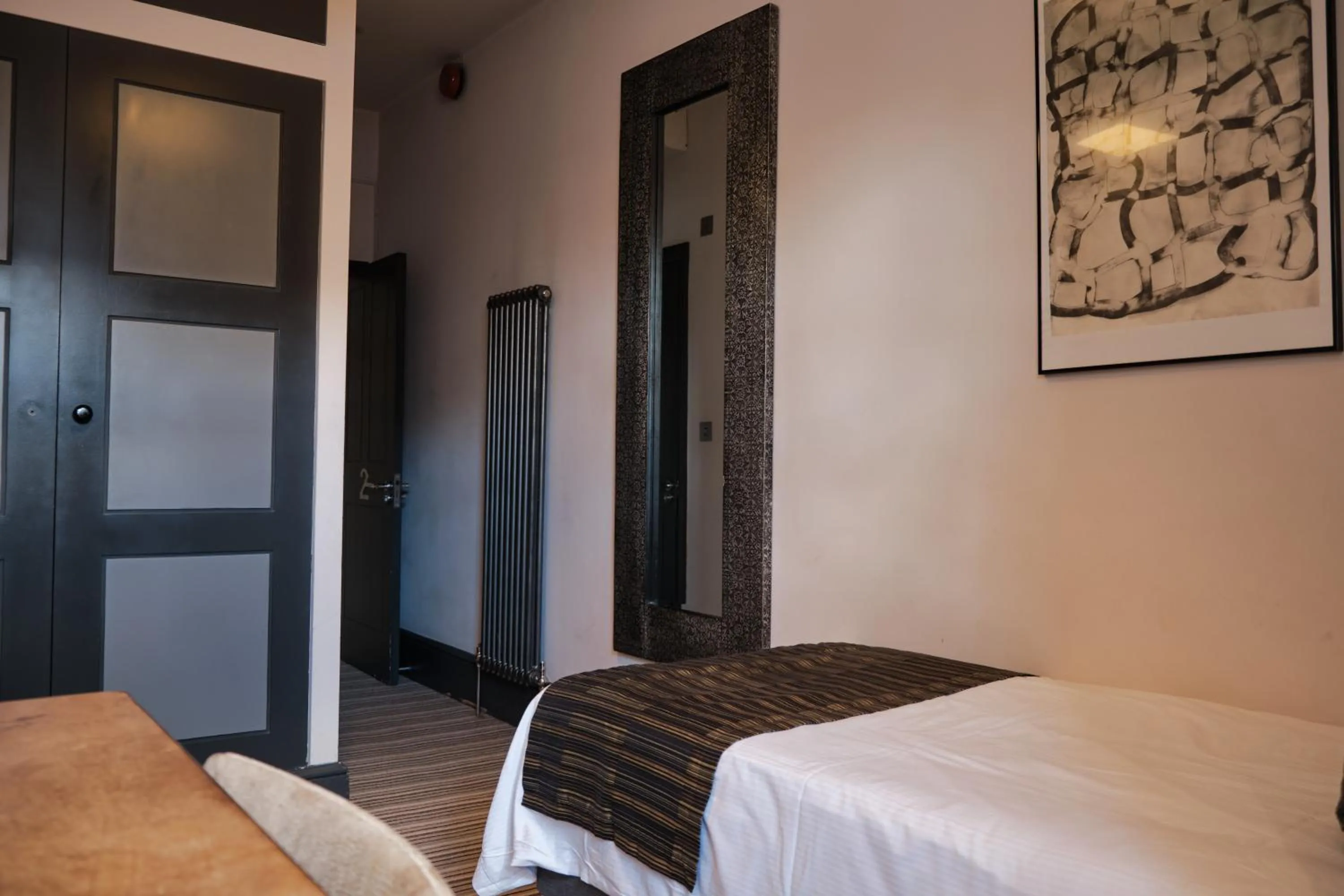 Bedroom, Bed in Rose and Crown Stoke Newington