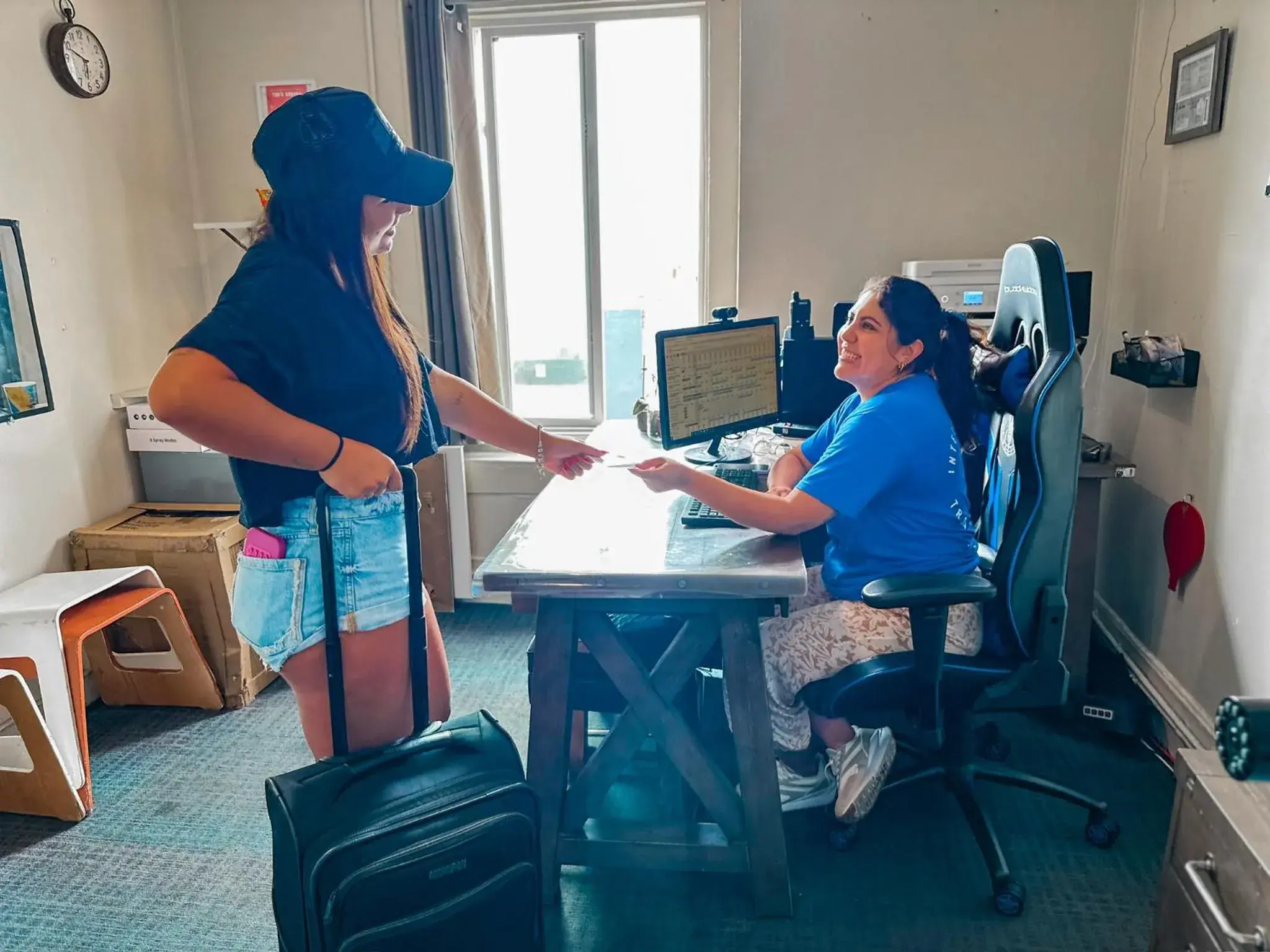 Lobby or reception in ITH Hermosa Beach Surf Hostel LAX Lobby or reception in ITH Hermosa Beach Surf Hostel LAX